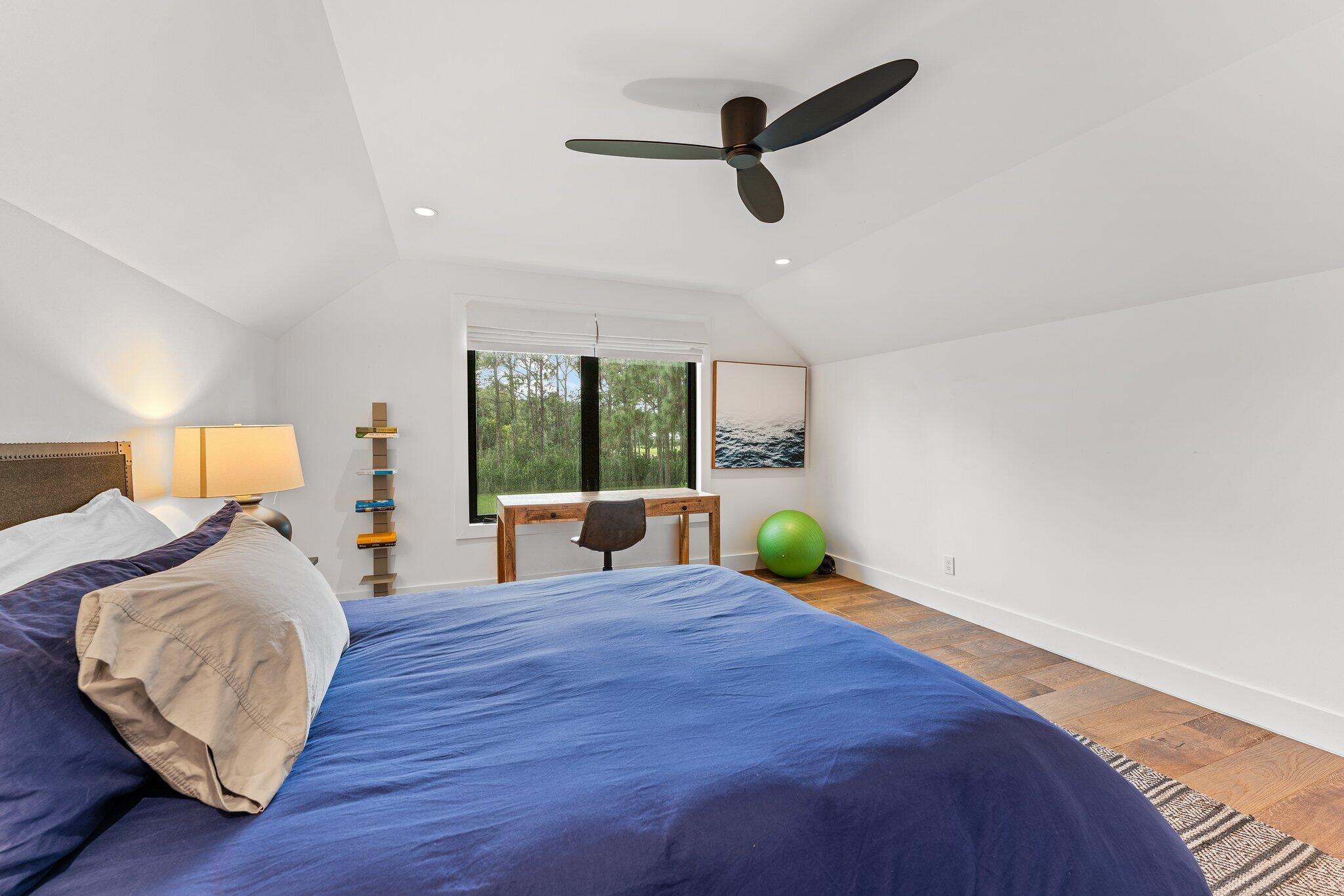 12142 157th Street N