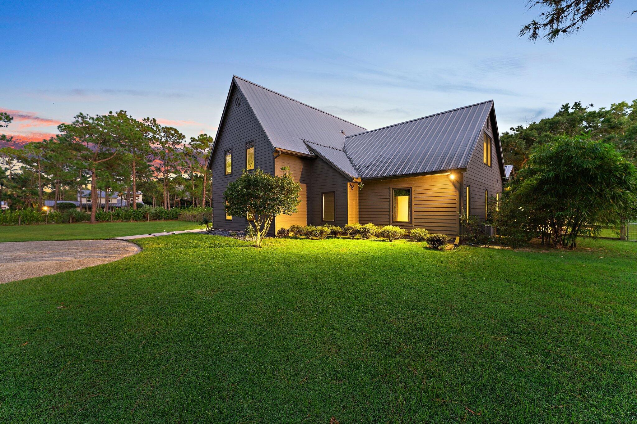 12142 157th Street N