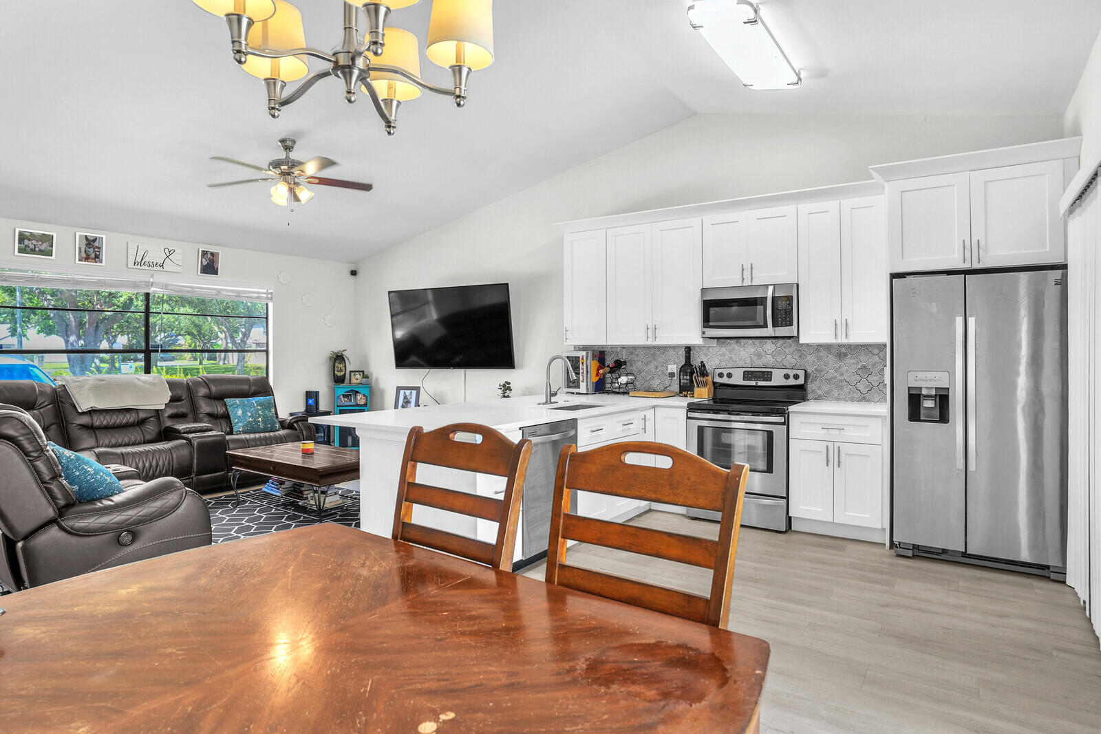 118 Sherwood Circle 8a