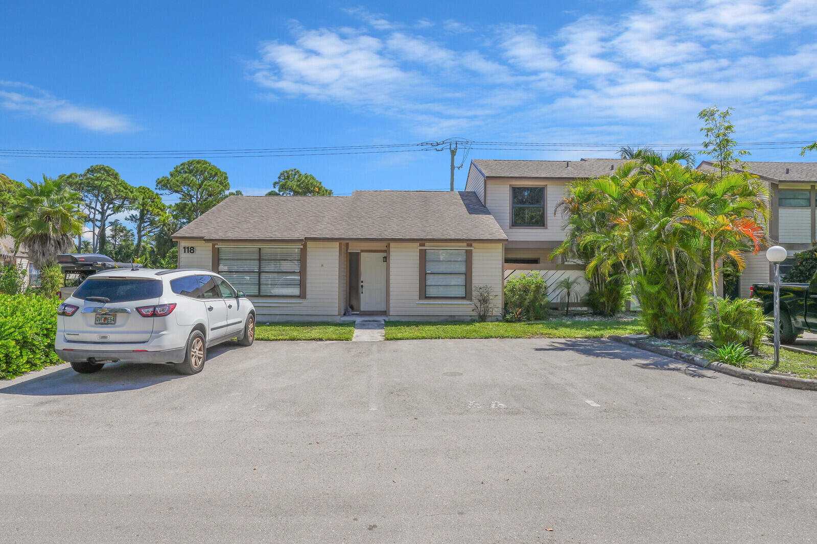 118 Sherwood Circle 8a