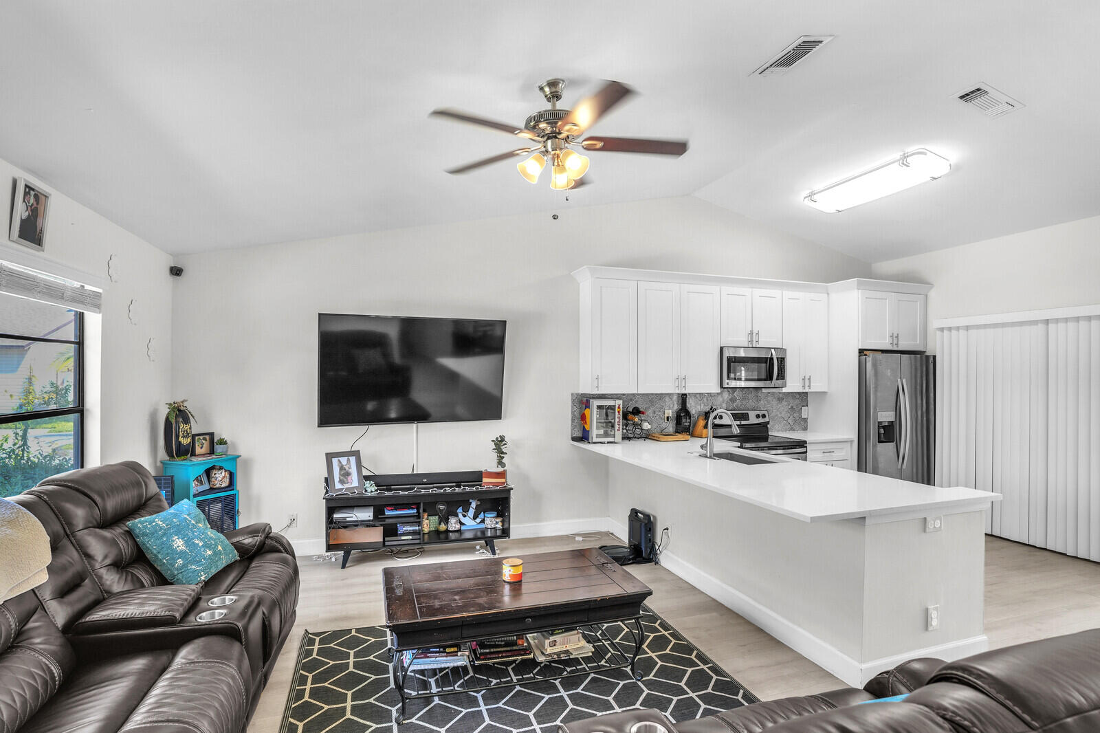 118 Sherwood Circle 8a