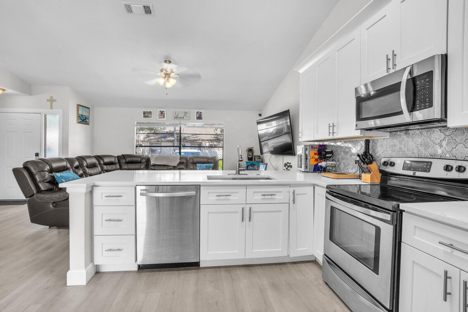 118 Sherwood Circle 8a