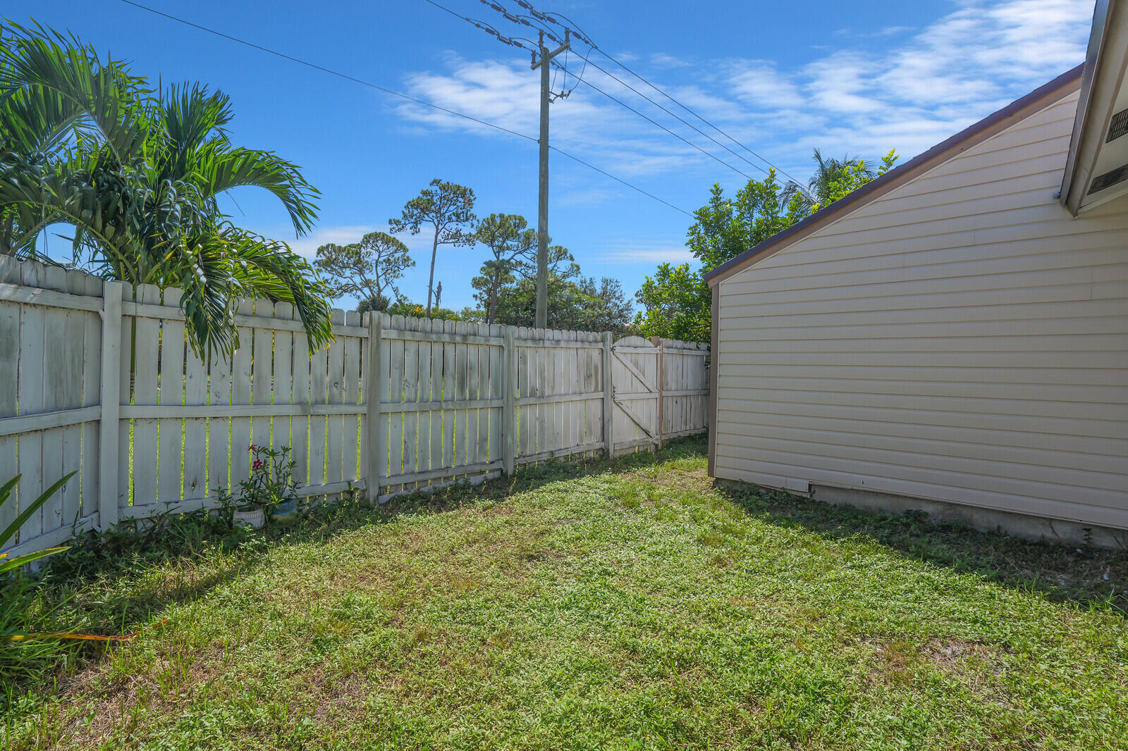 118 Sherwood Circle 8a