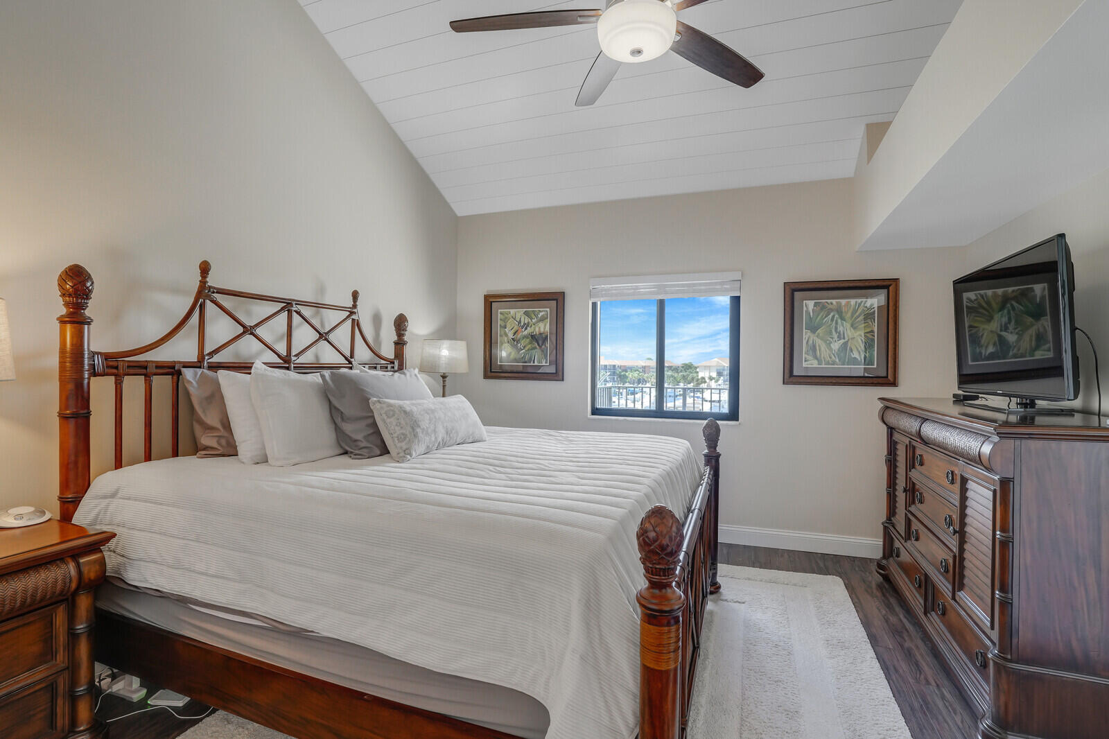 801 Seafarer Circle 505