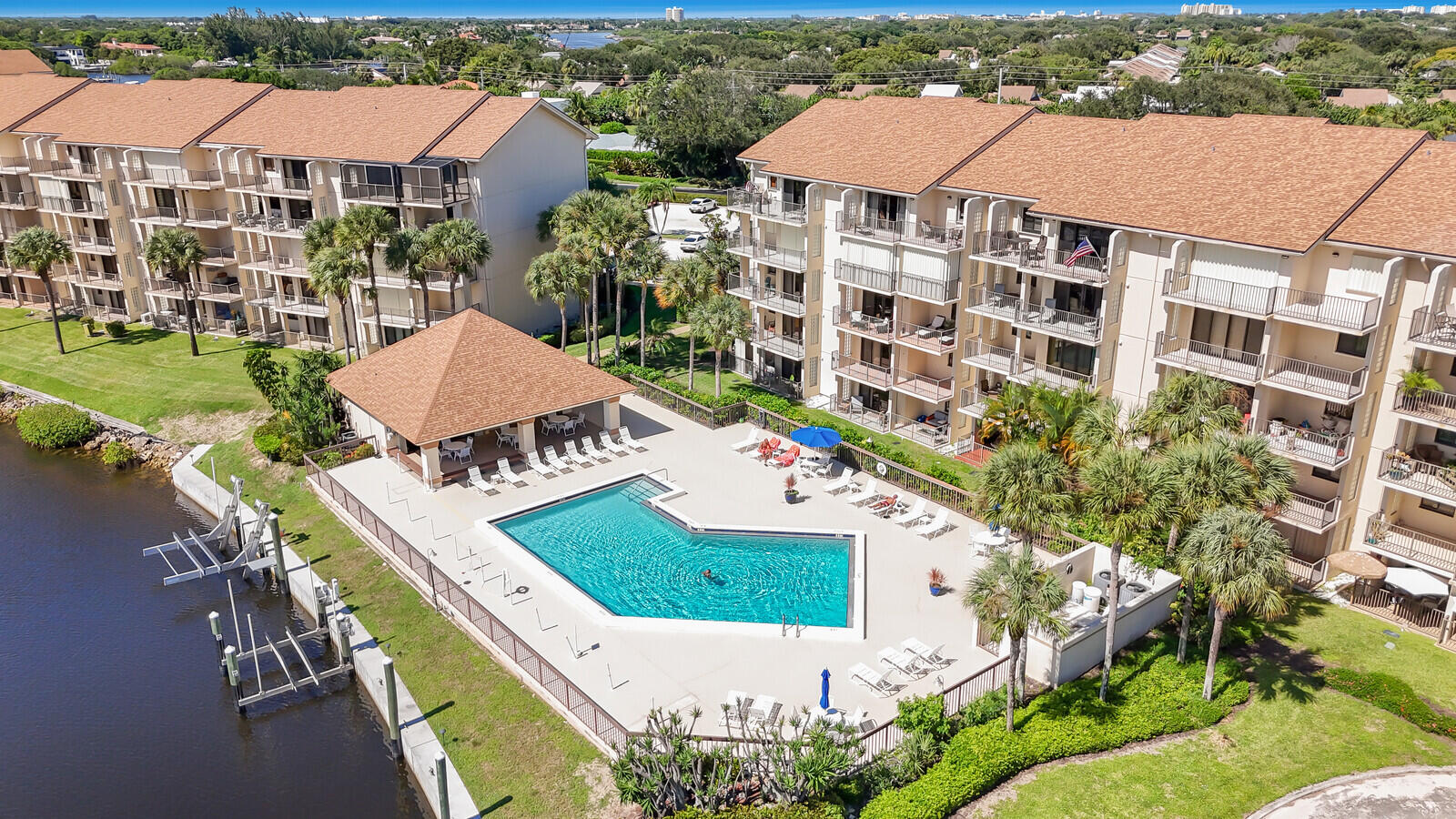 801 Seafarer Circle 505