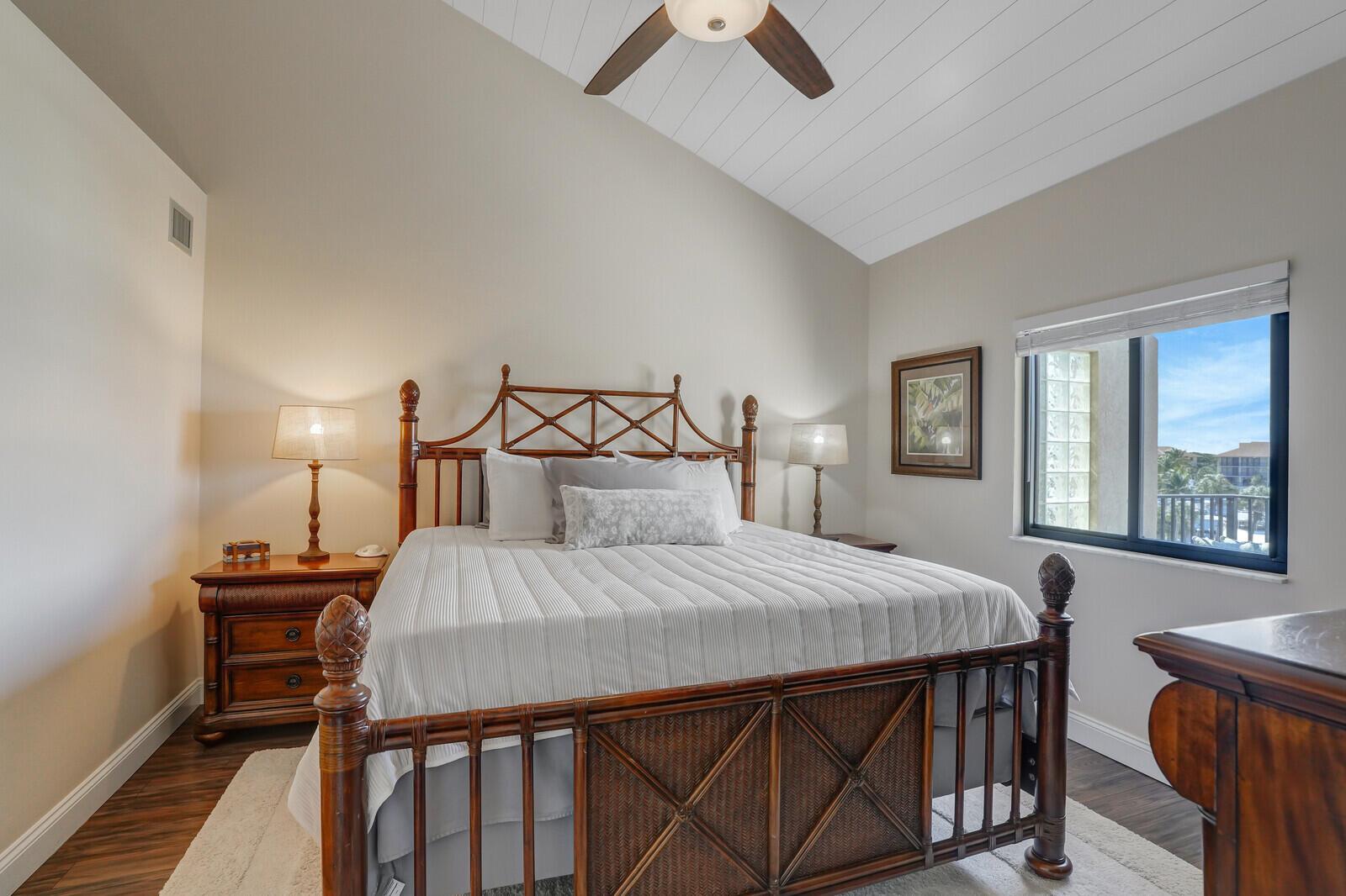 801 Seafarer Circle 505