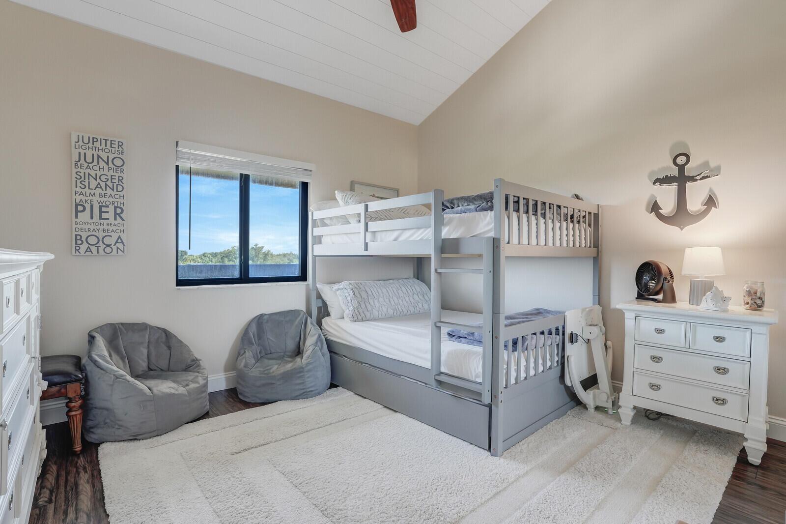 801 Seafarer Circle 505