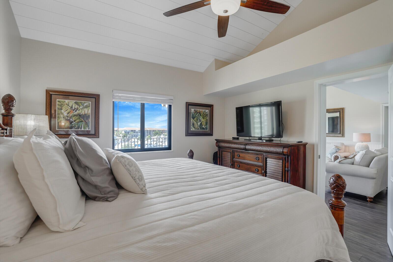 801 Seafarer Circle 505