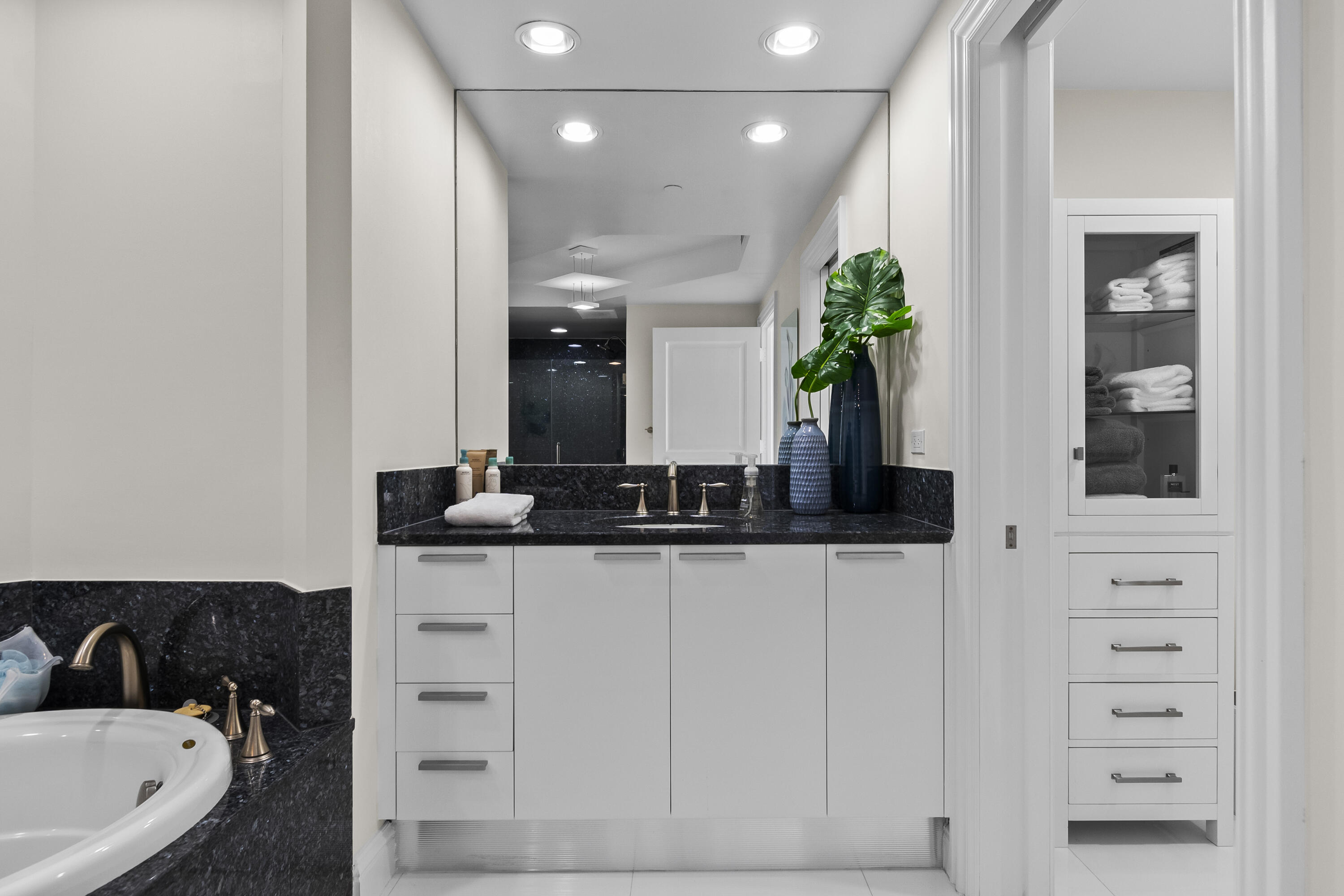 3800 N Ocean Drive 653