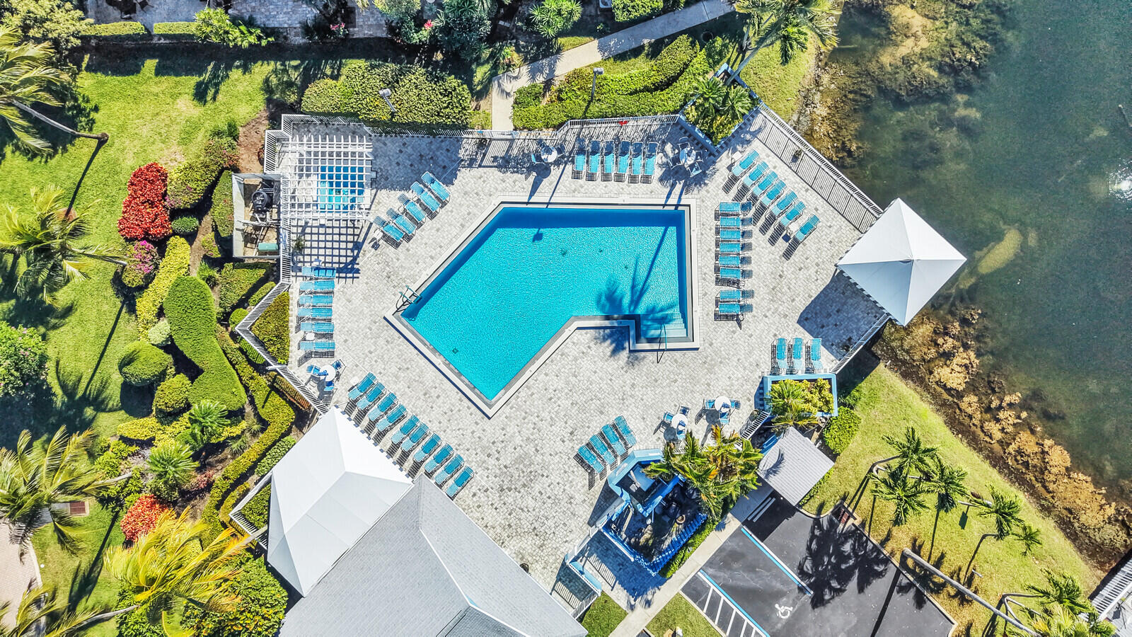 622 Ocean Dunes Circle