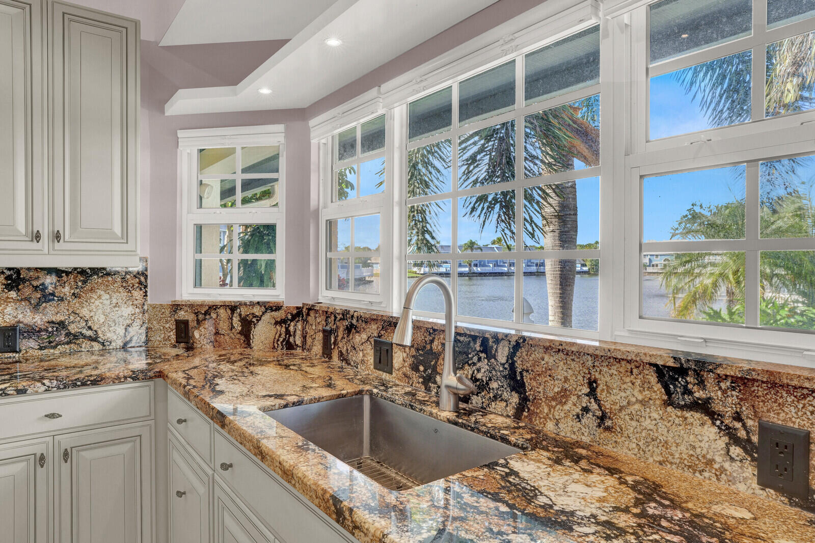 622 Ocean Dunes Circle