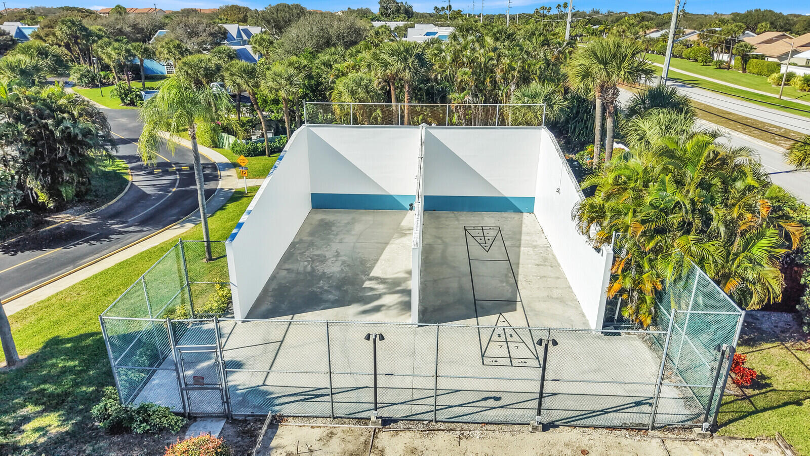 622 Ocean Dunes Circle