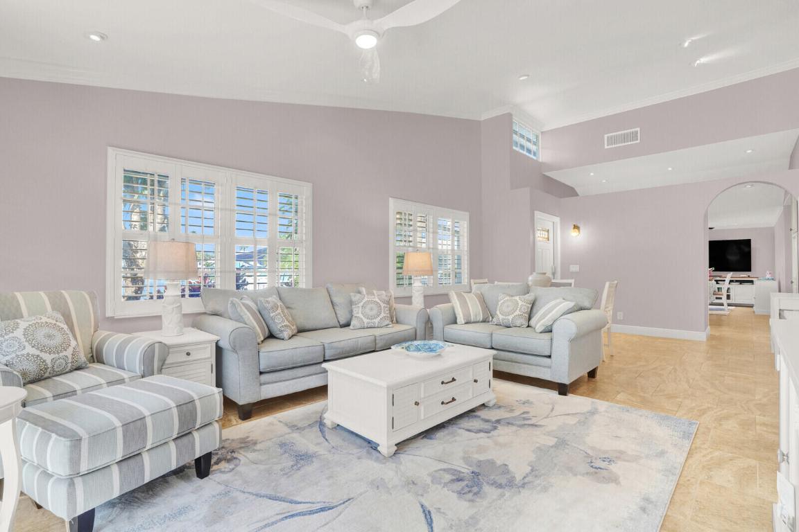 622 Ocean Dunes Circle