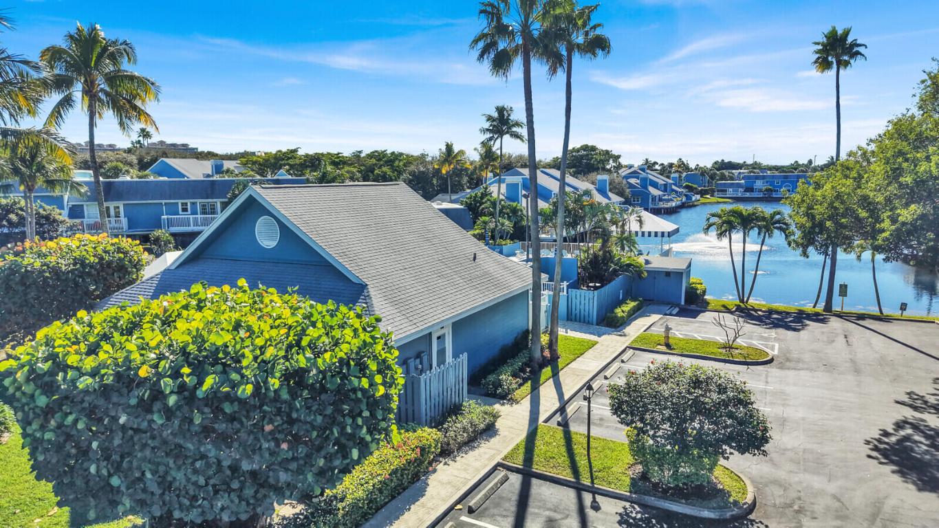 622 Ocean Dunes Circle