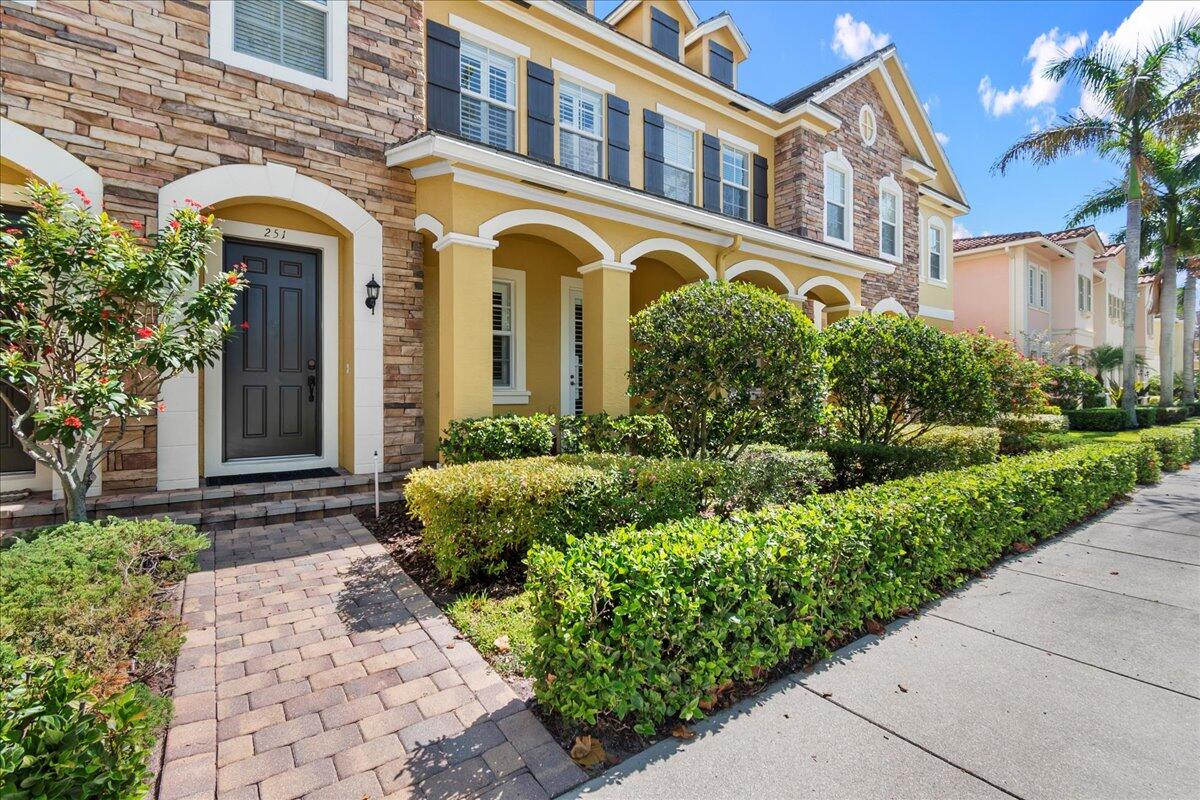 251 Edenberry Avenue