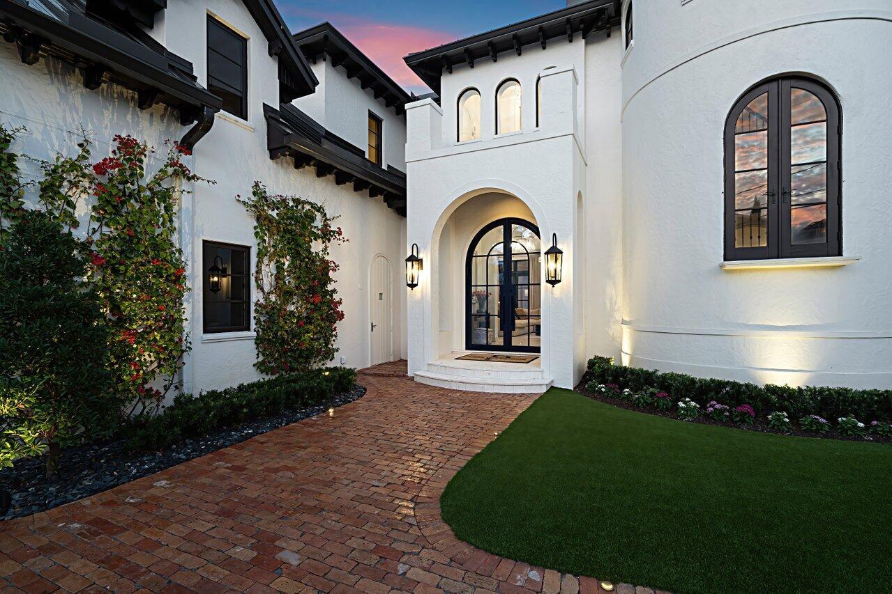 14140 Paradise Point Road