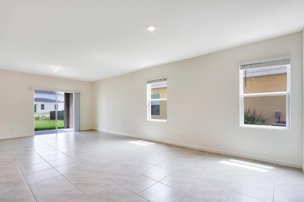 12335 SW Nettuno Way