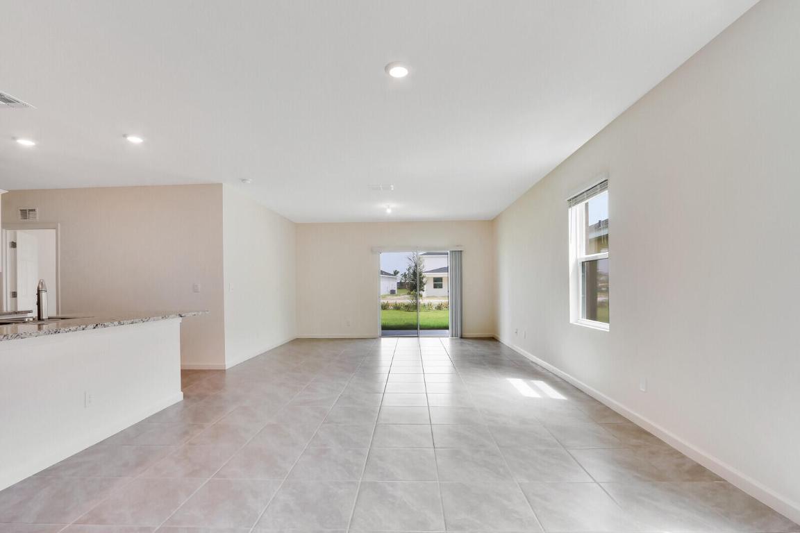 12335 SW Nettuno Way