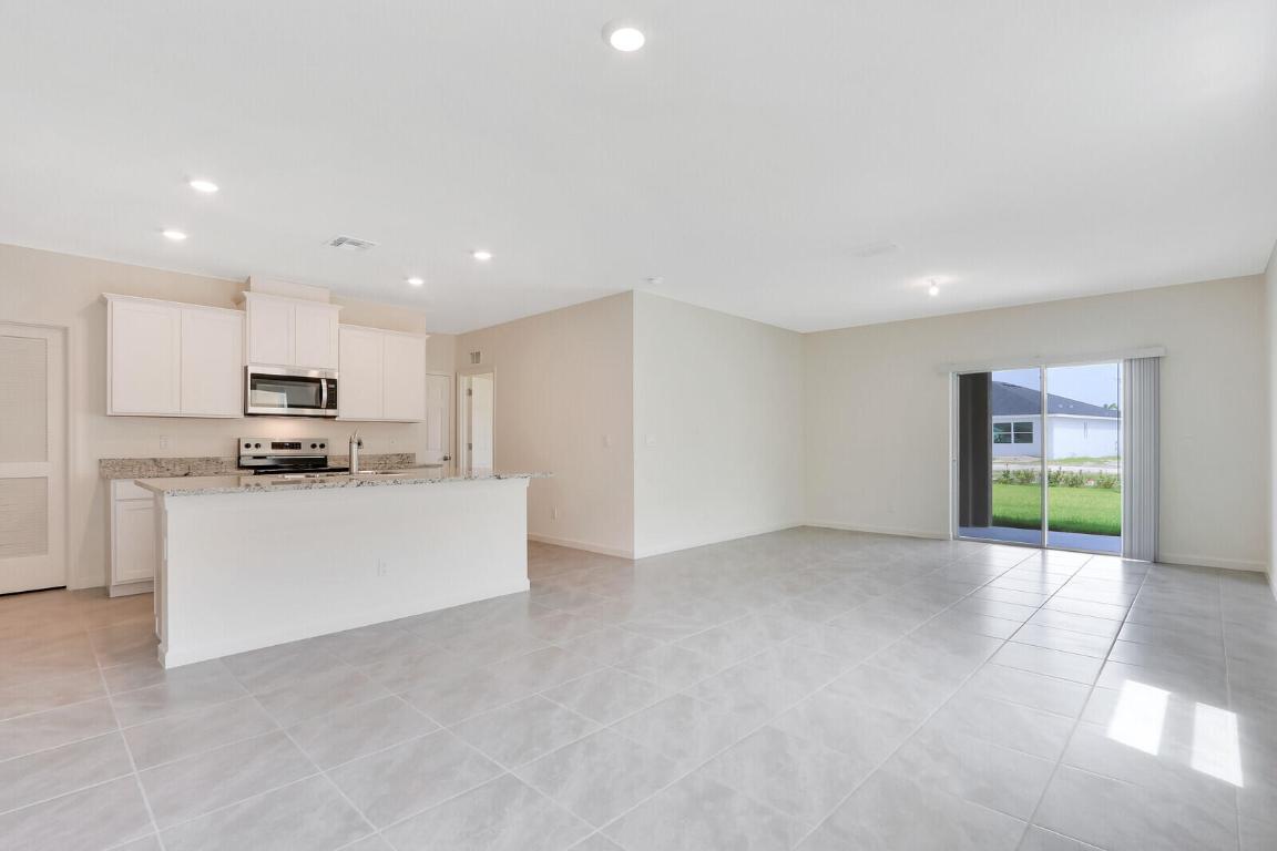 12335 SW Nettuno Way