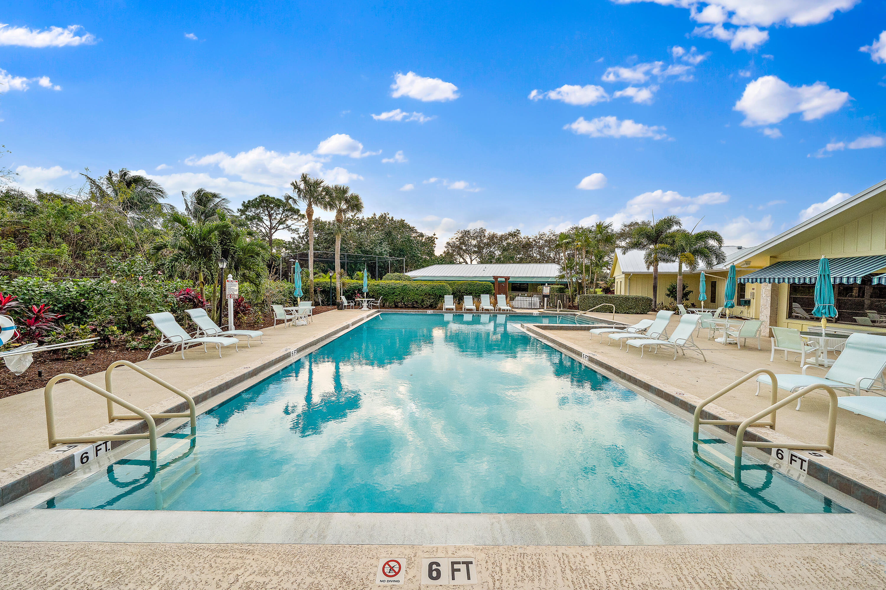 12921 SE Crooked Stick Lane