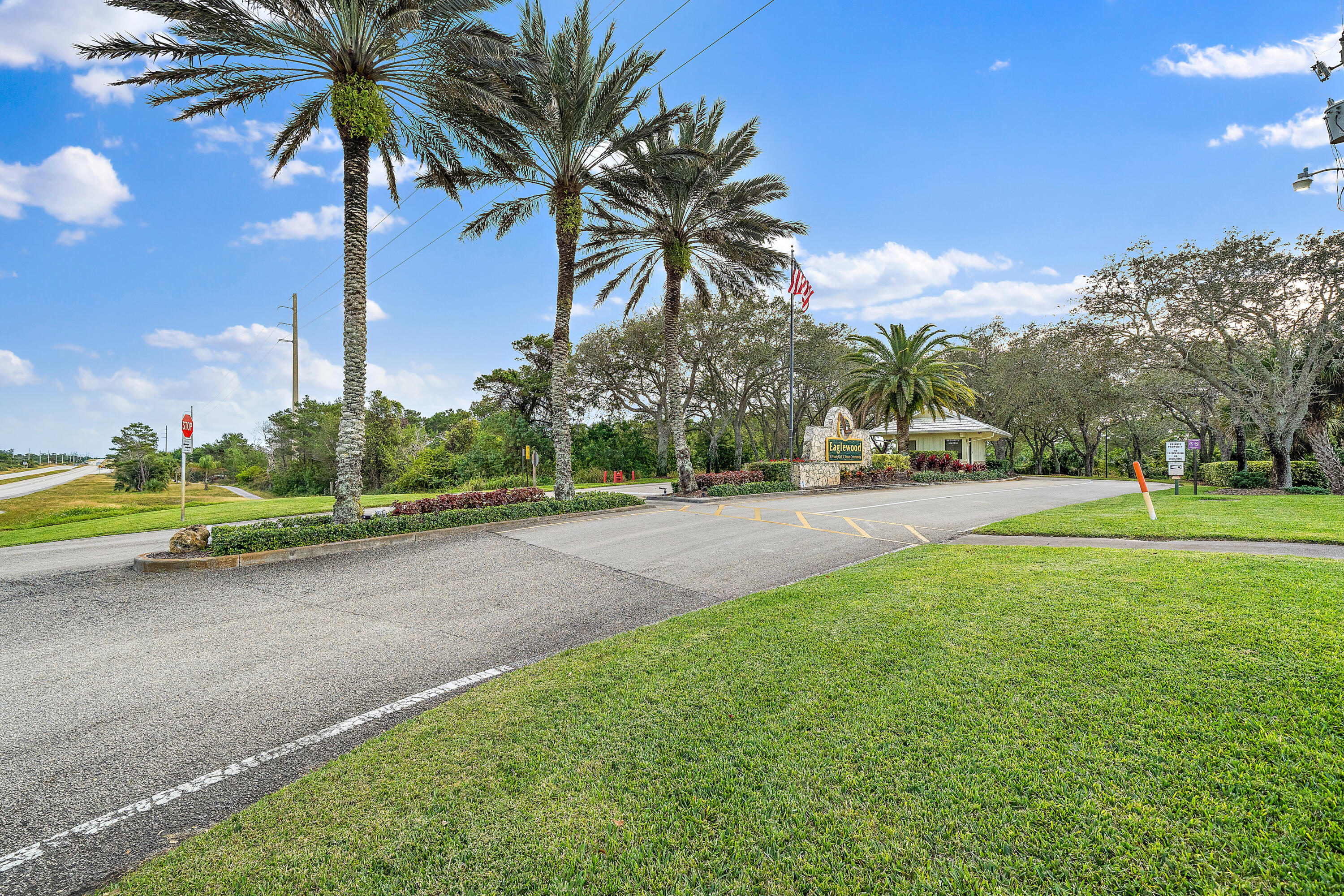 12921 SE Crooked Stick Lane