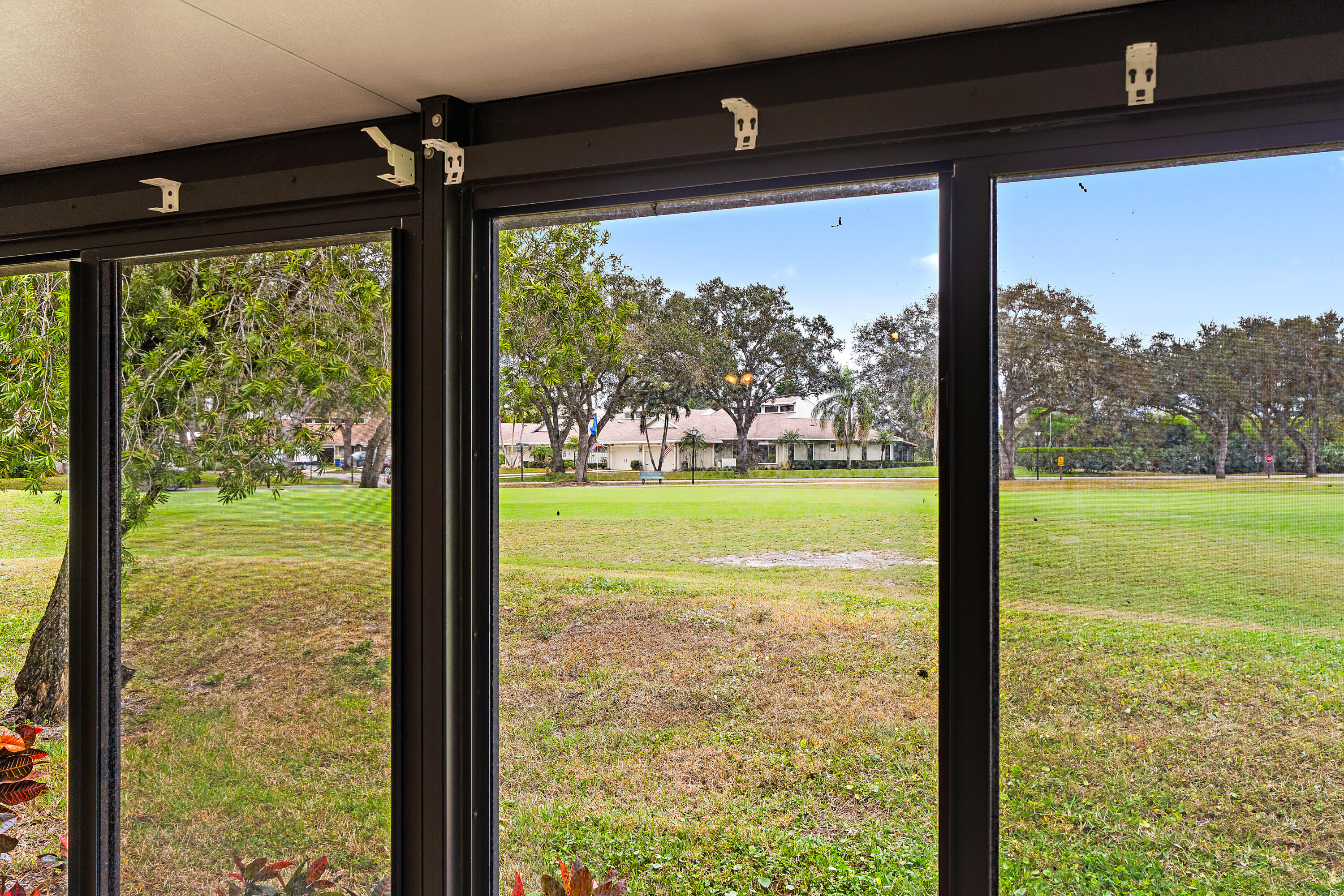 12921 SE Crooked Stick Lane