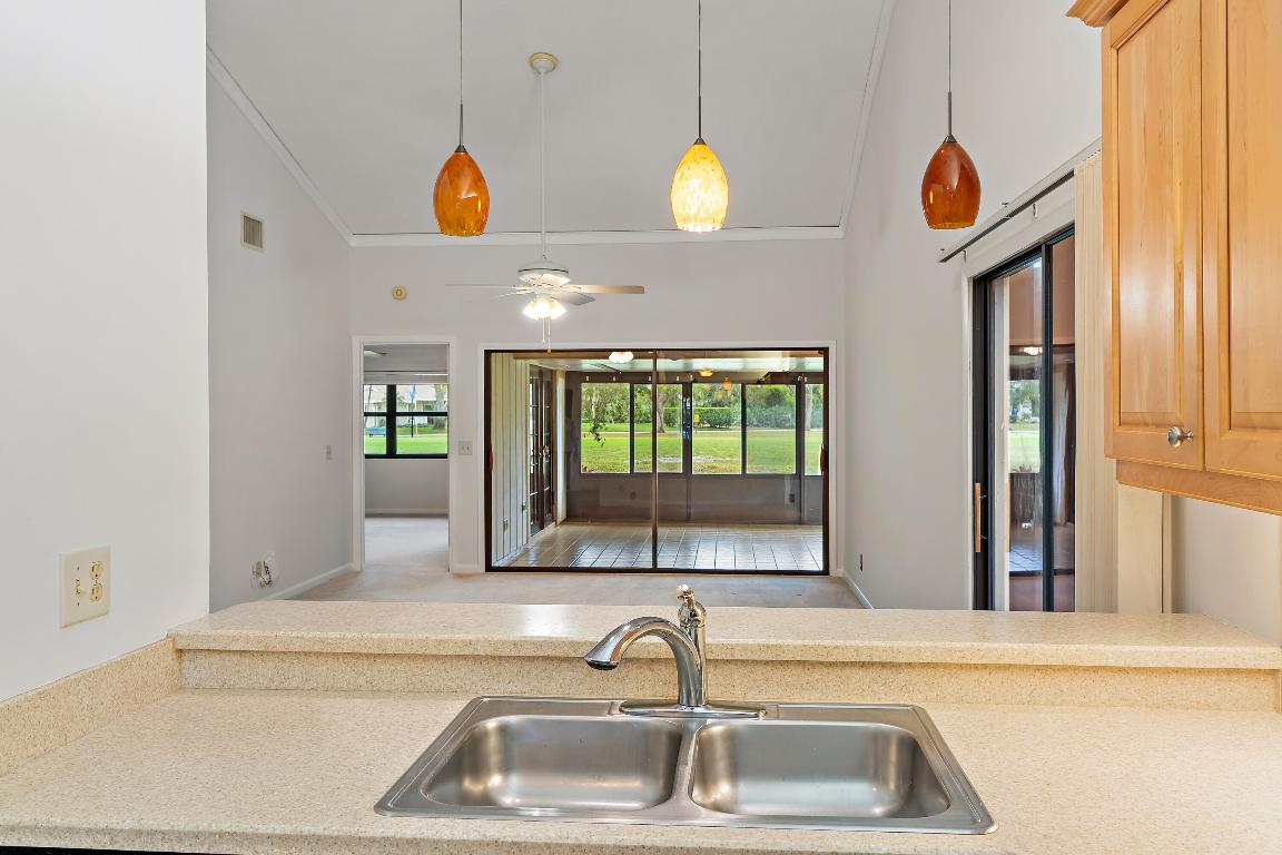 12921 SE Crooked Stick Lane