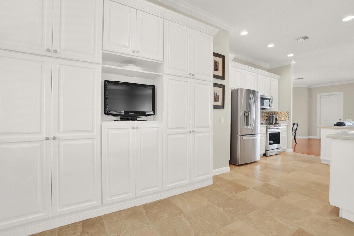 2688 E Community Drive