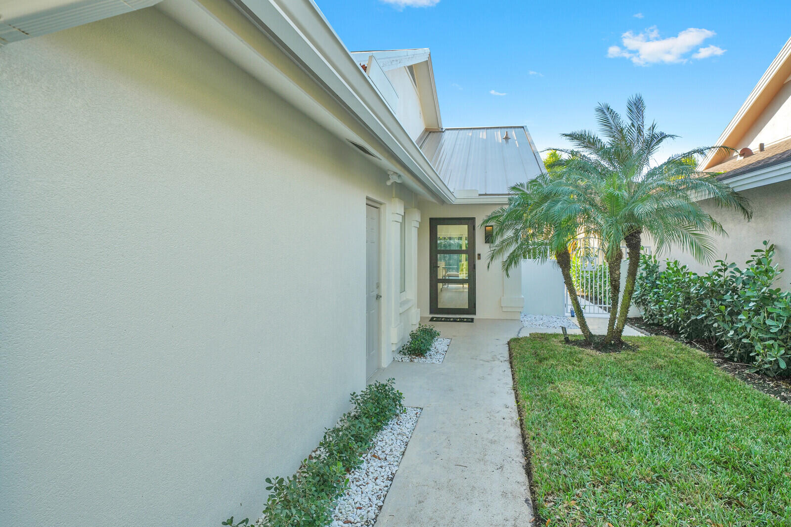 418 River Edge Road