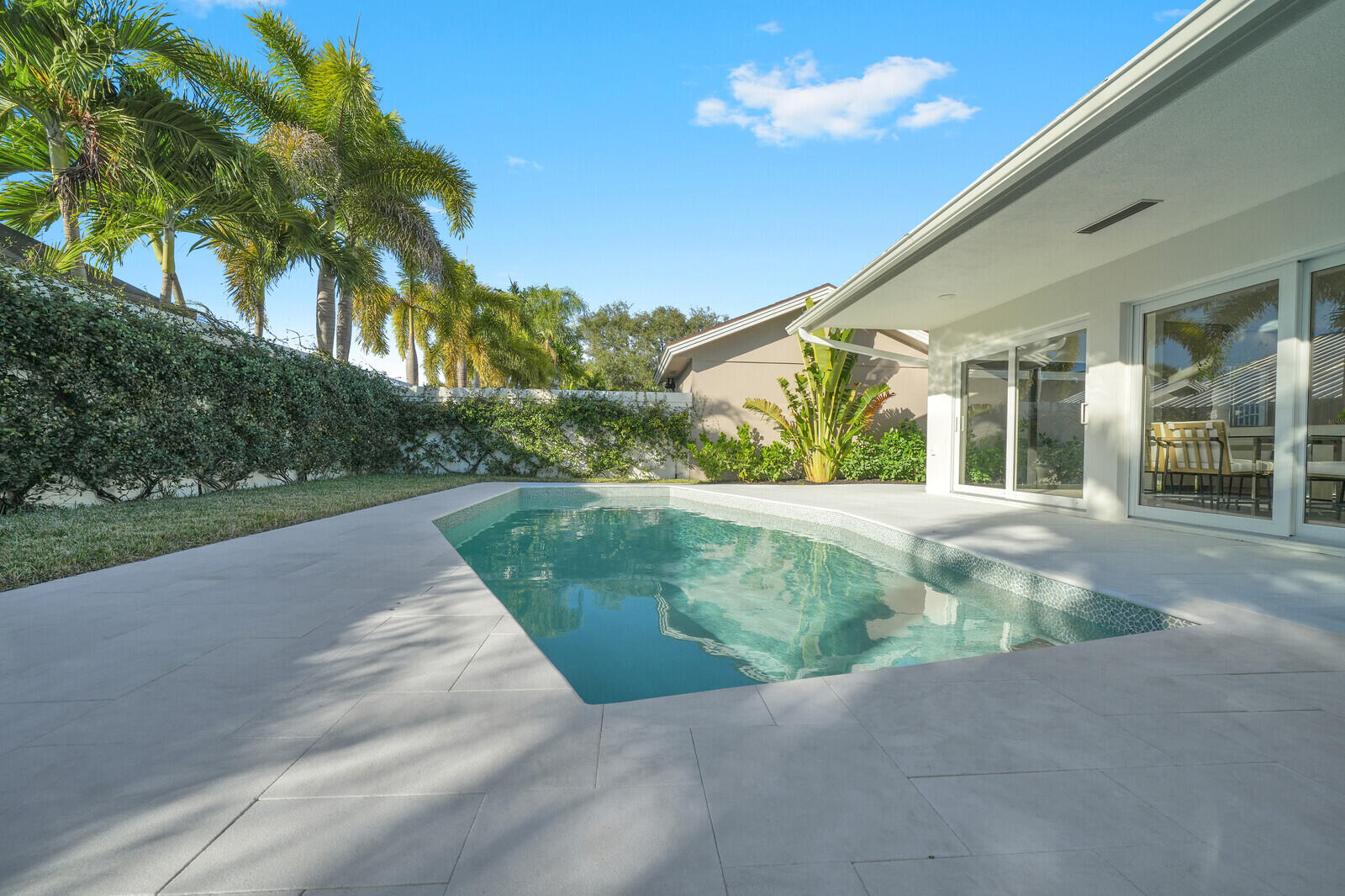 418 River Edge Road