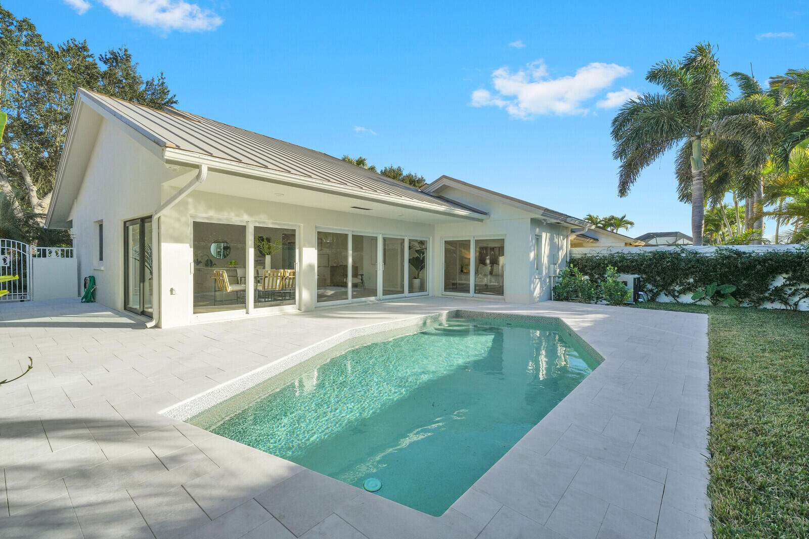 418 River Edge Road