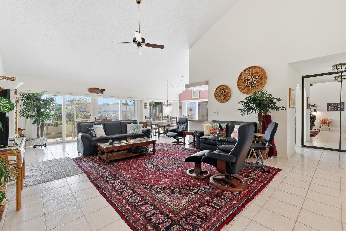 117 Sea Steppes Court