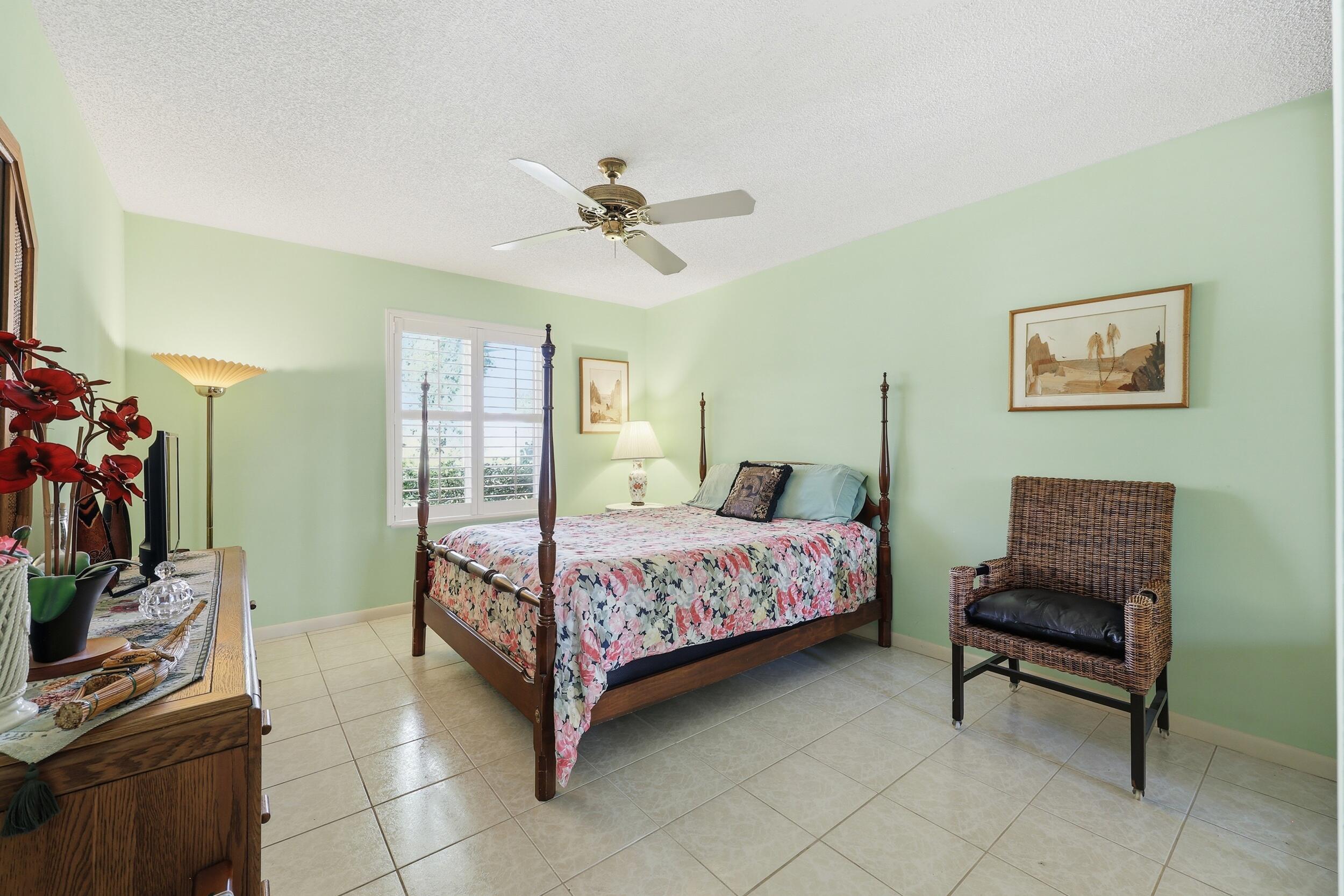117 Sea Steppes Court