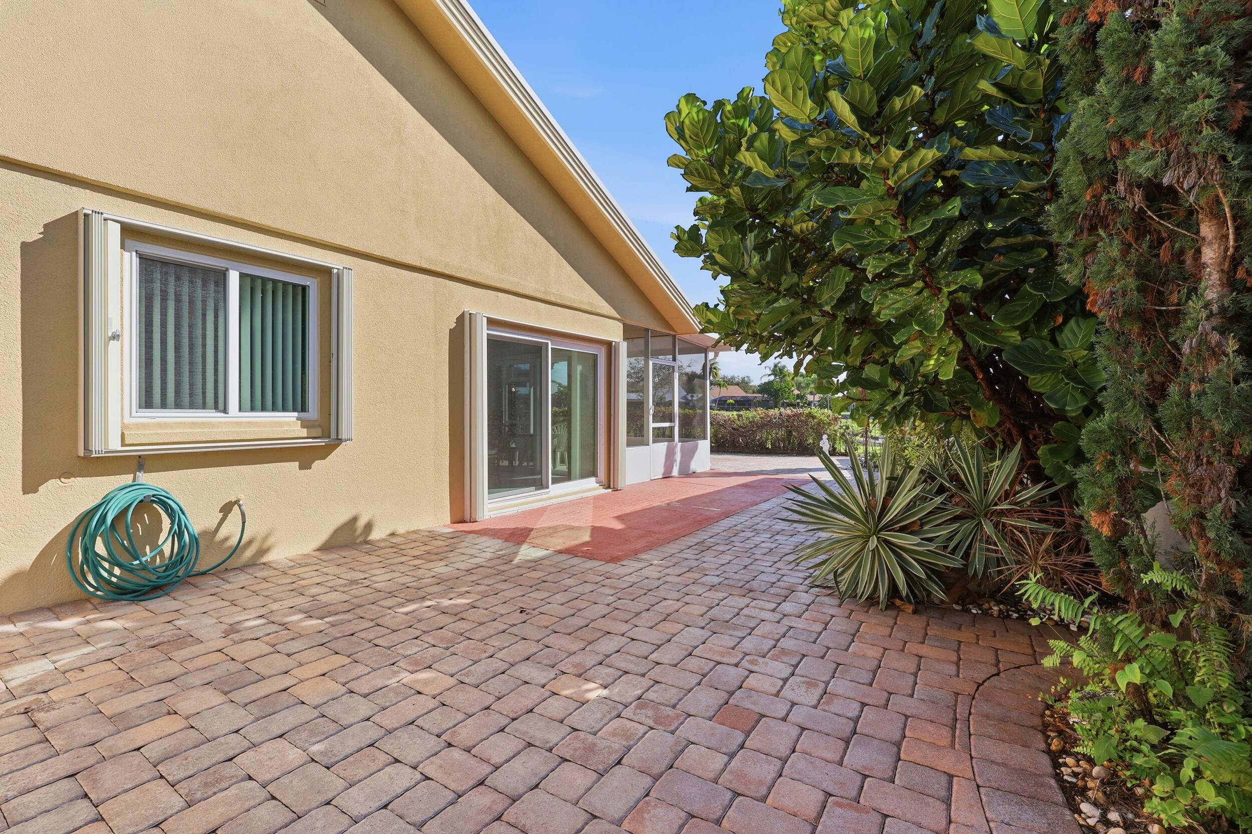 117 Sea Steppes Court