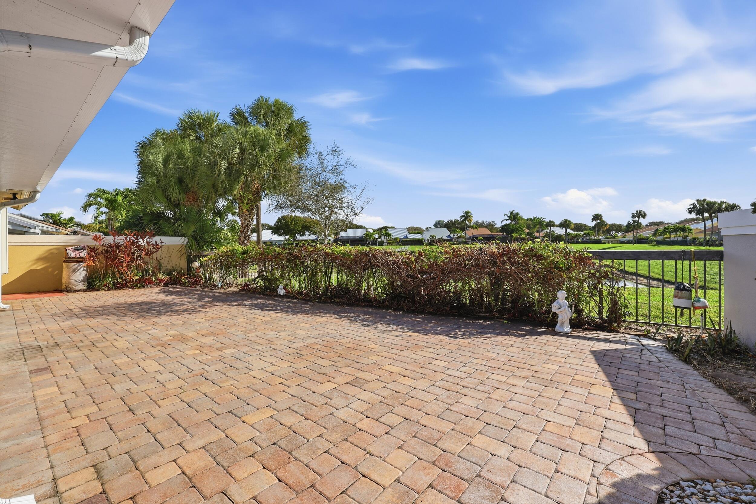117 Sea Steppes Court