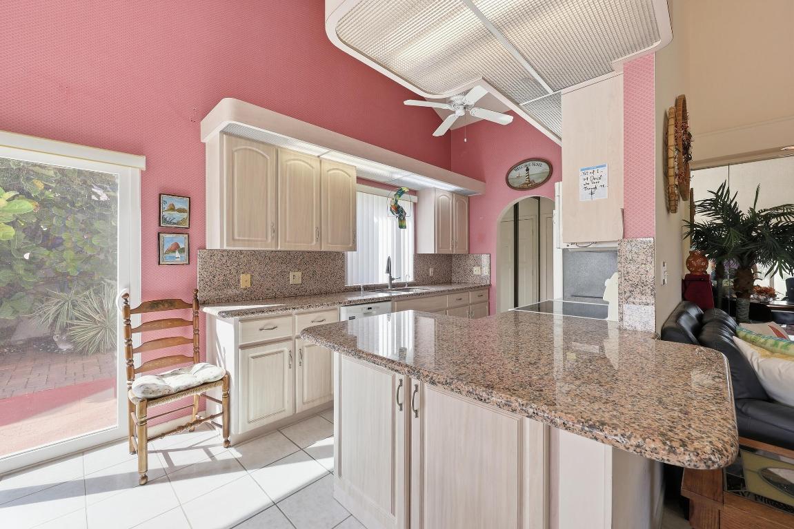 117 Sea Steppes Court