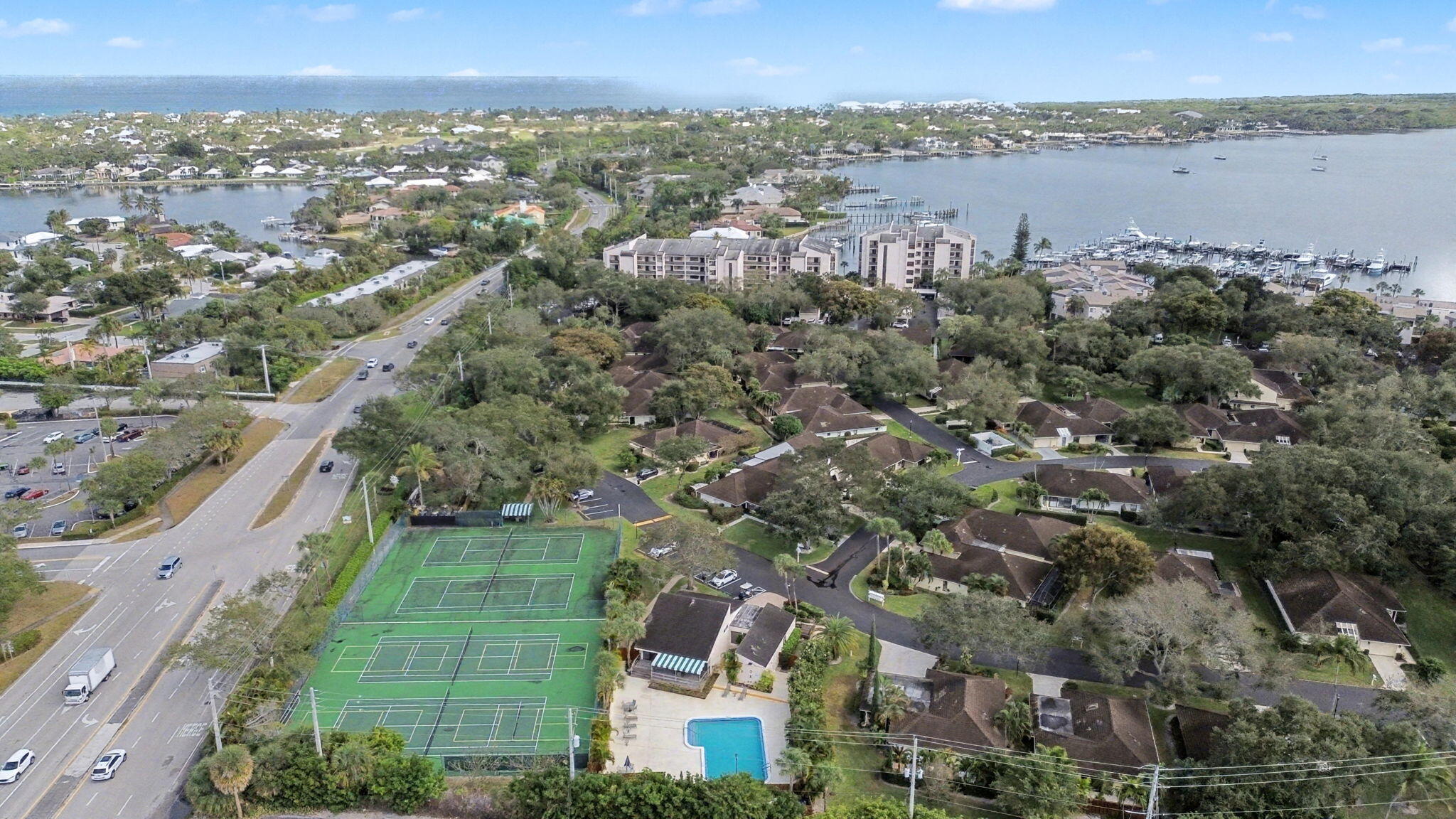 11354 Briarwood W/ 50ft Slip Place