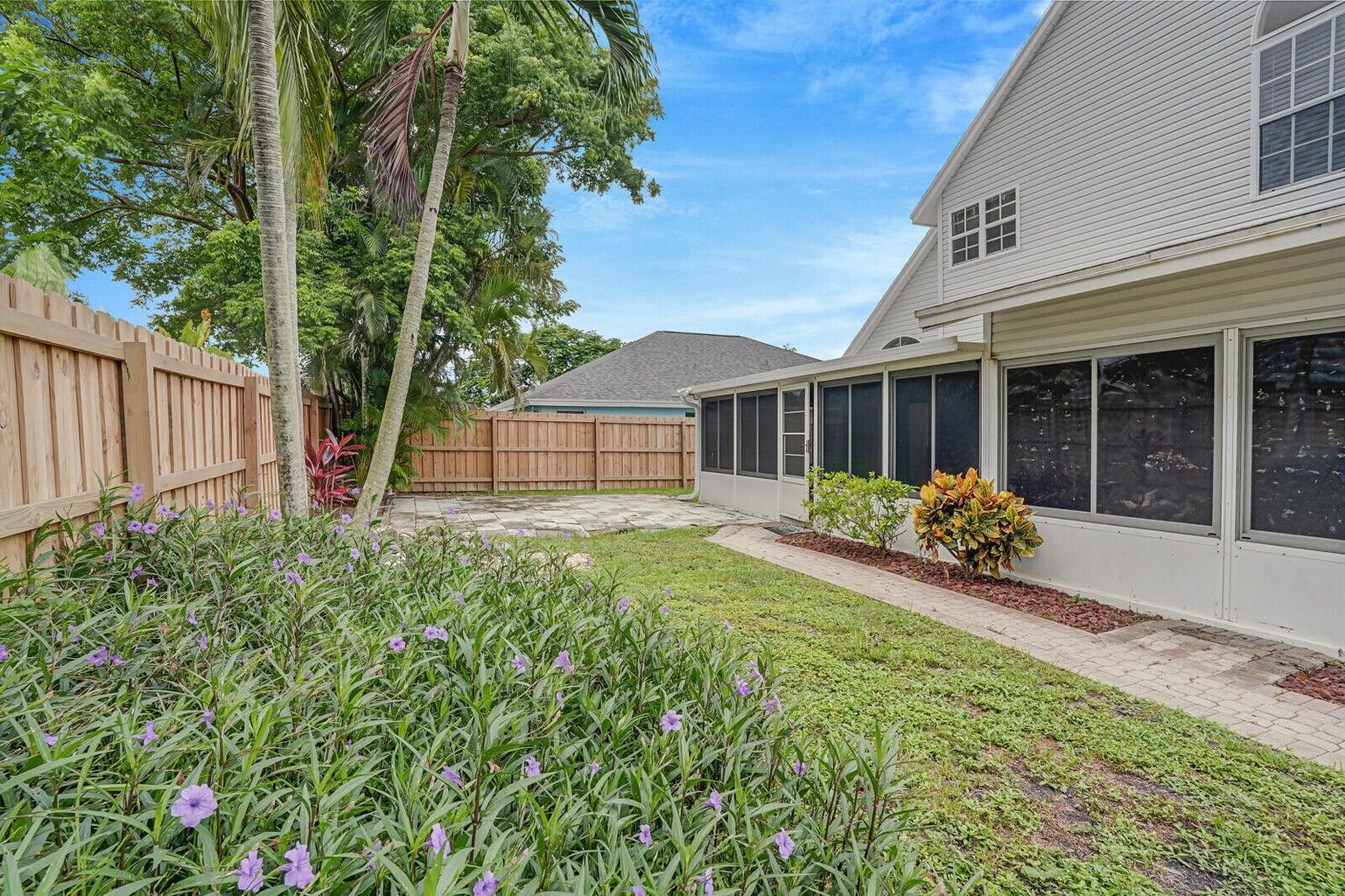 6467 Foster Street