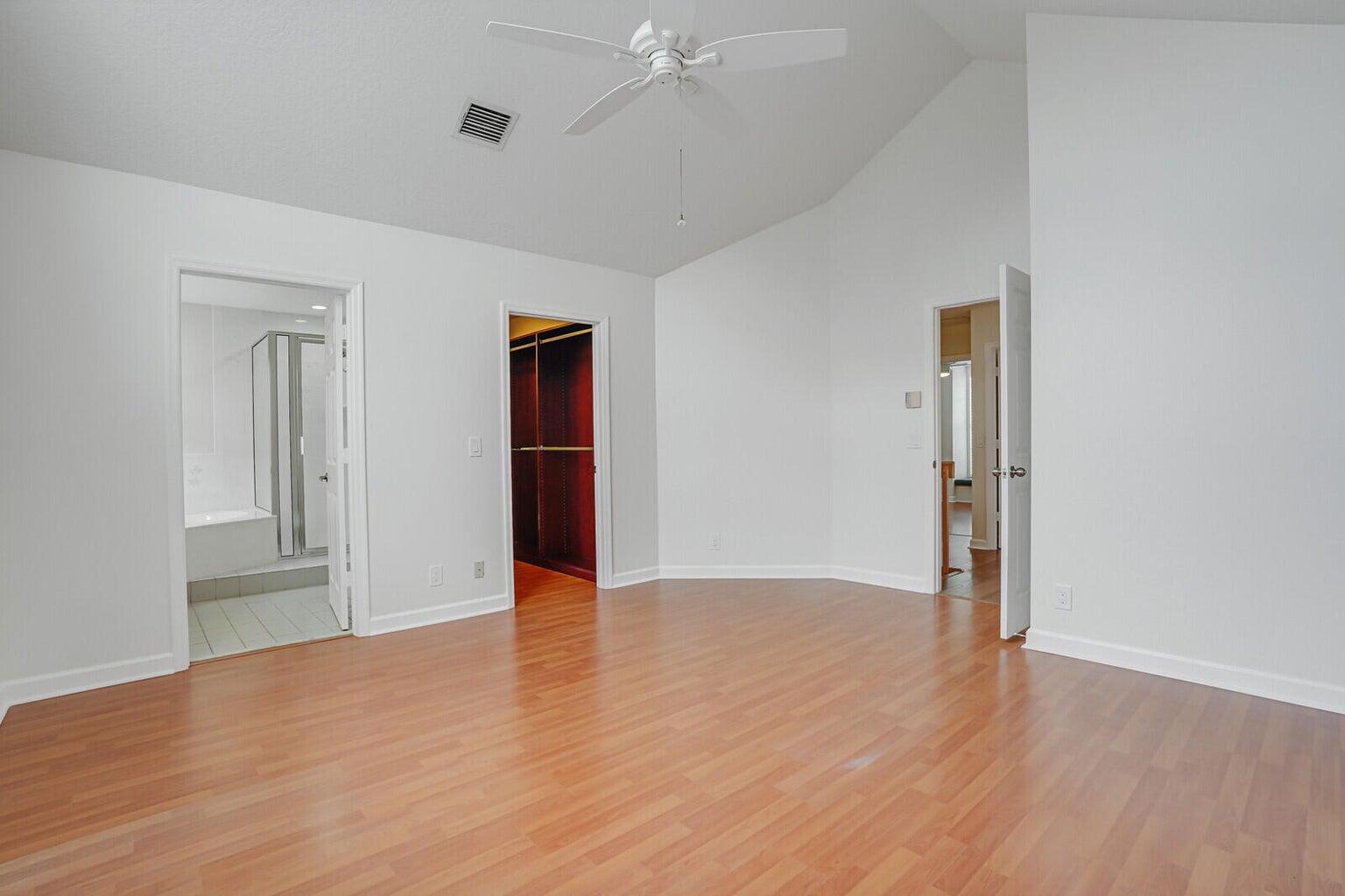 6467 Foster Street