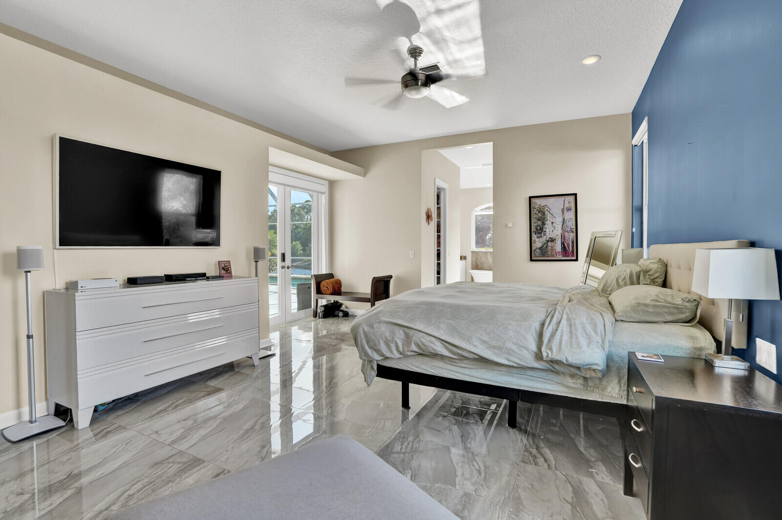 142 Corinthian Circle