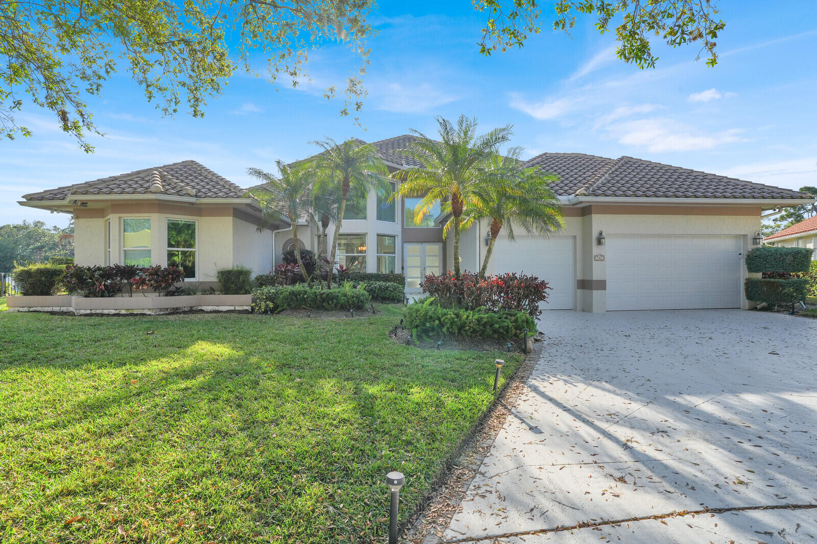 142 Corinthian Circle