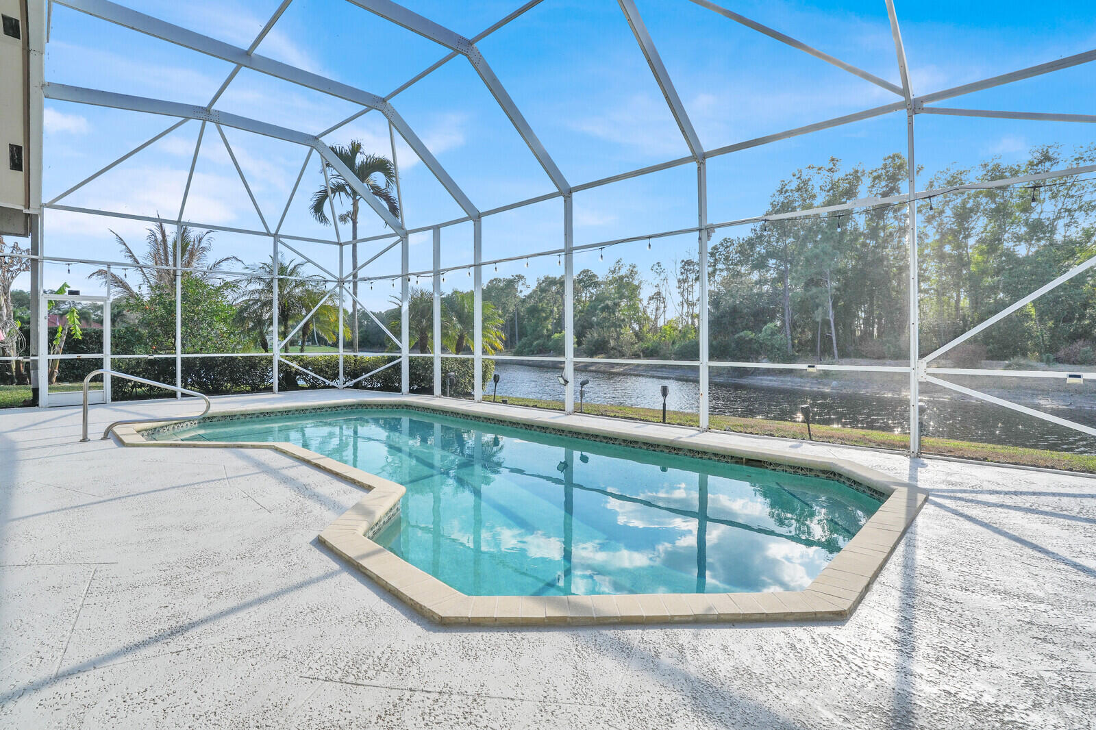 142 Corinthian Circle