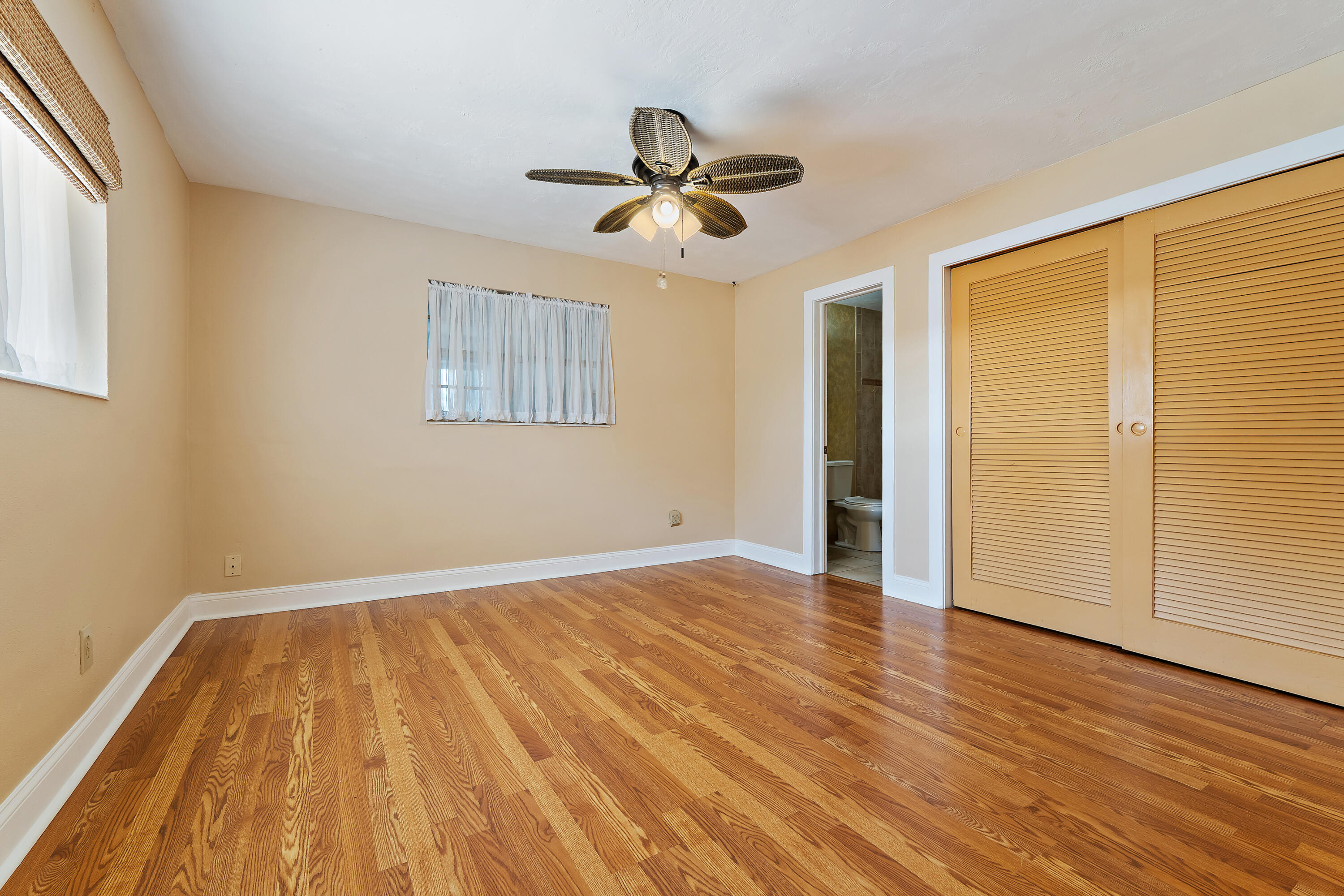 815 W Laird Drive