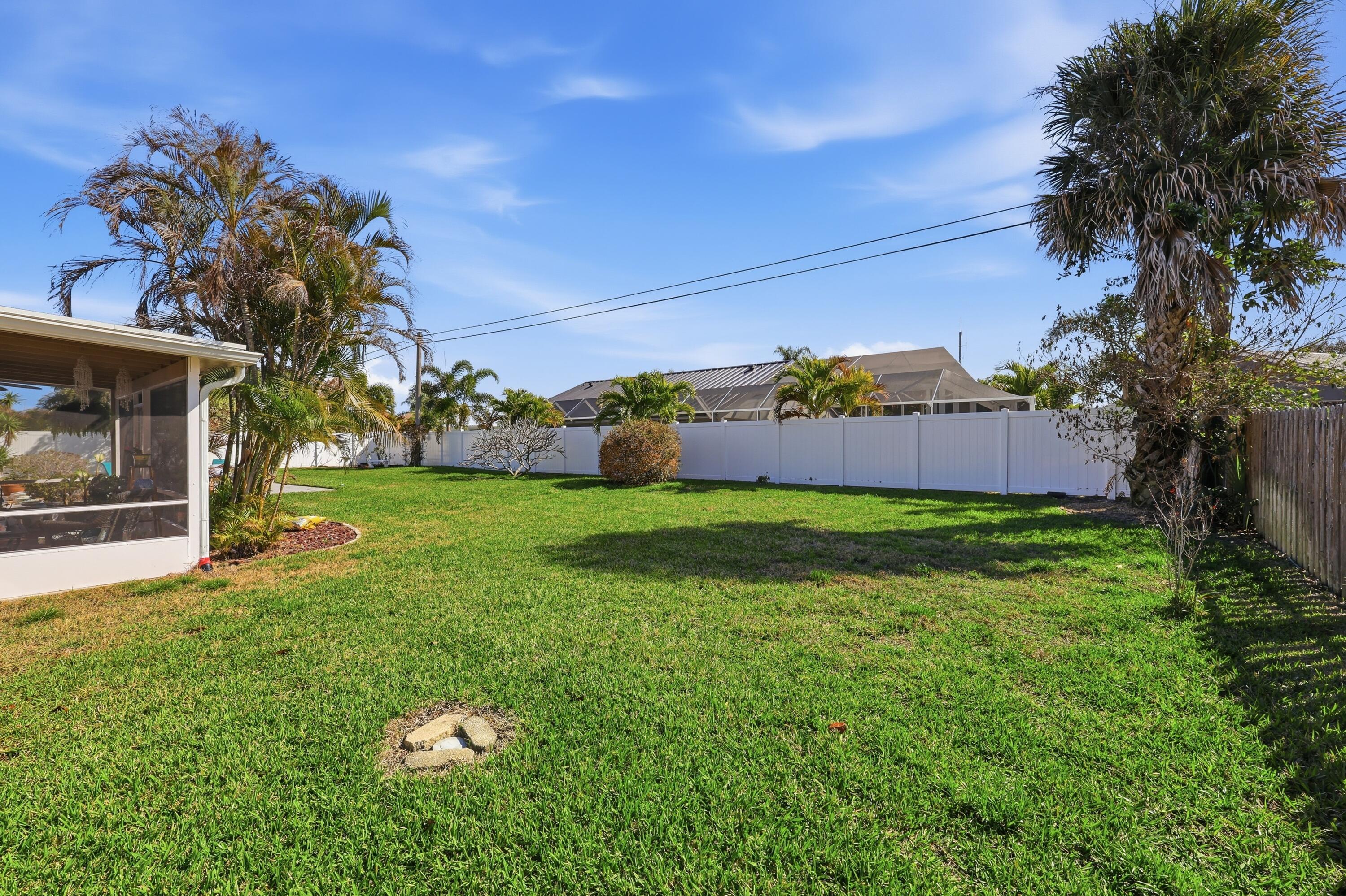 305 Circle E
