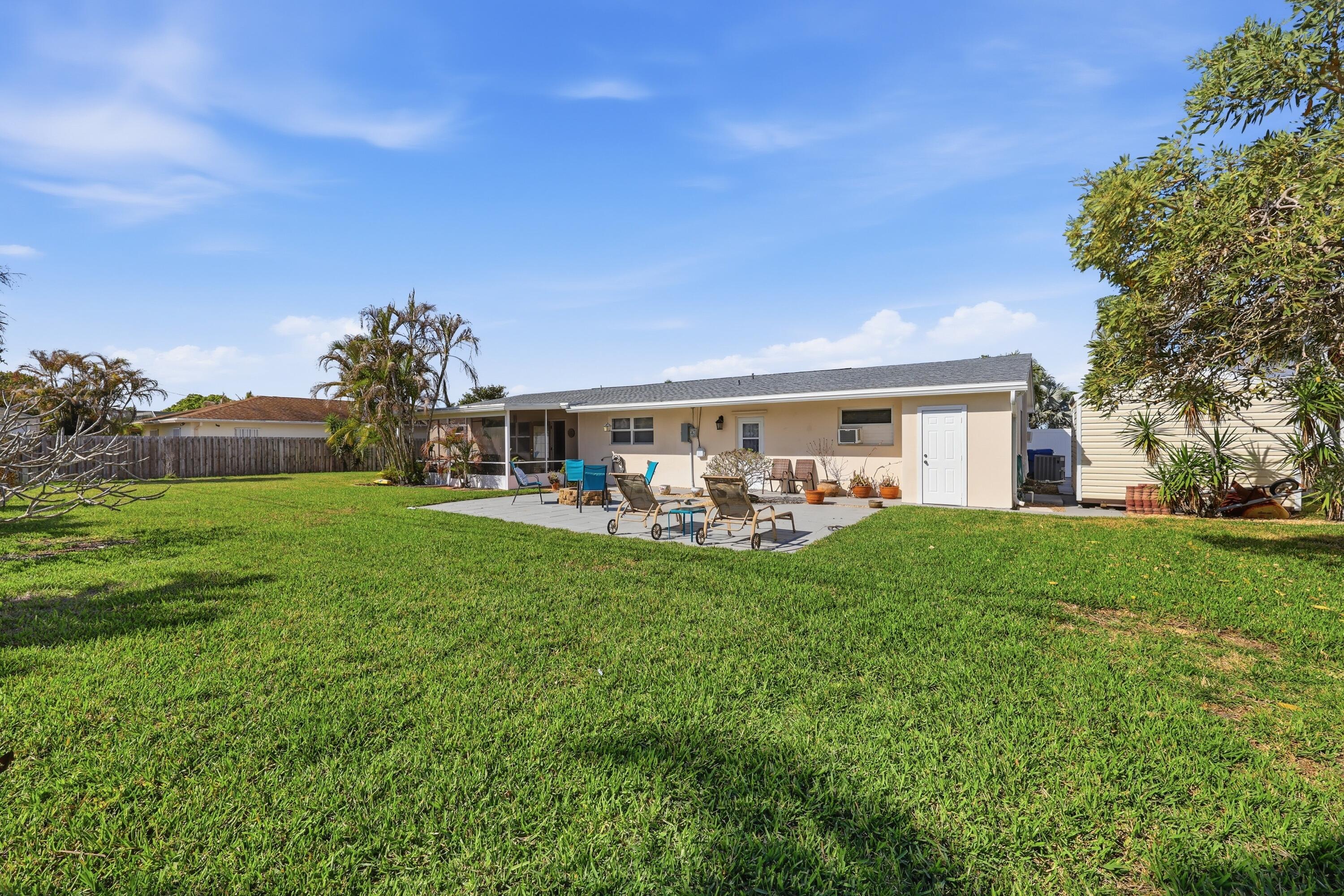 305 Circle E