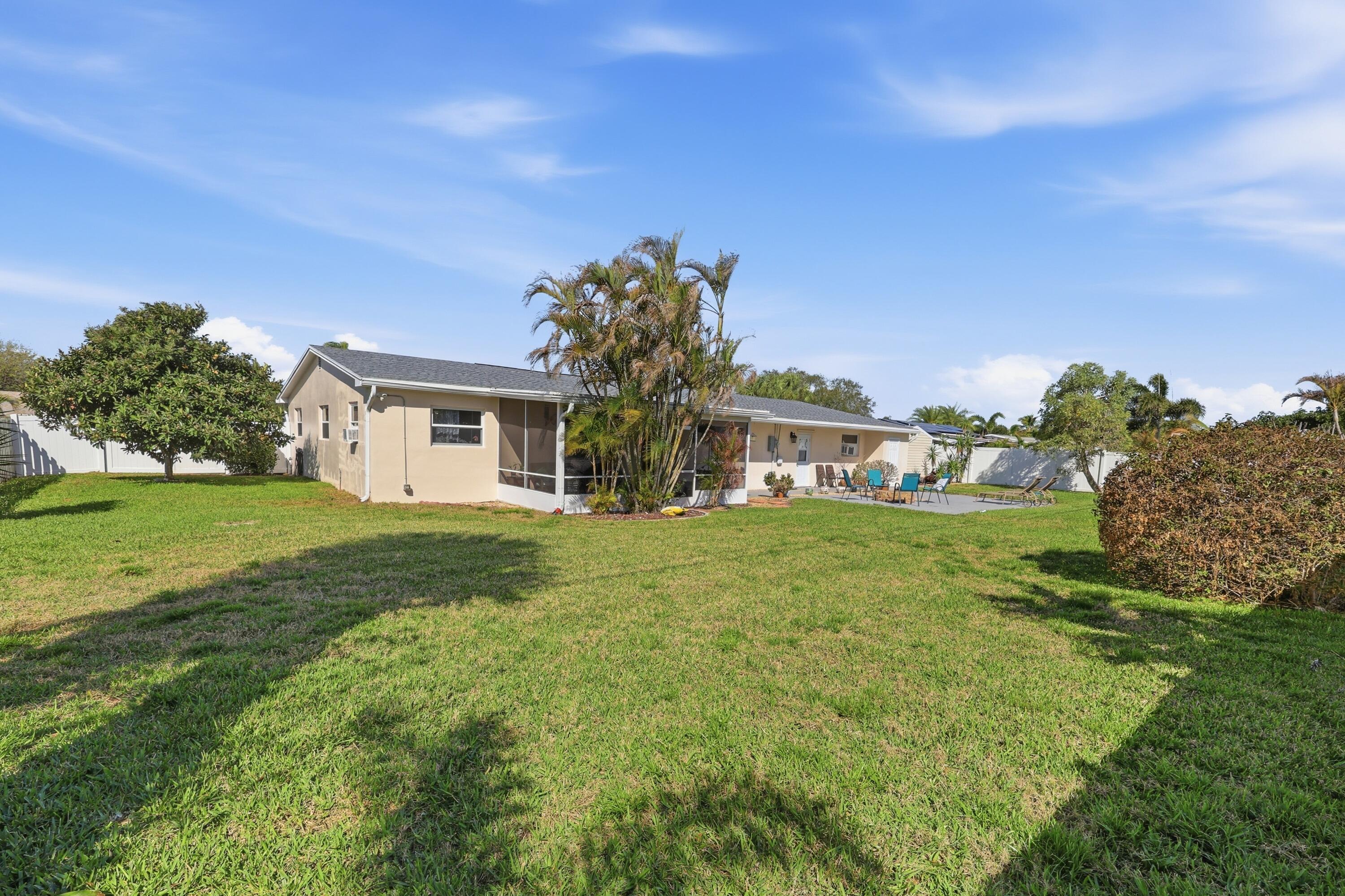 305 Circle E