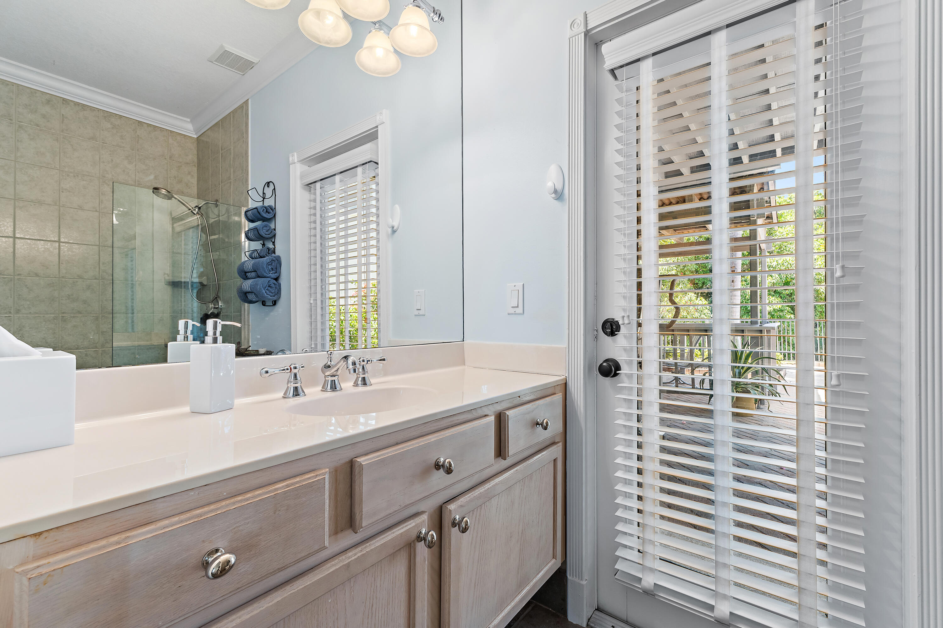 112 Hidden Hollow Drive