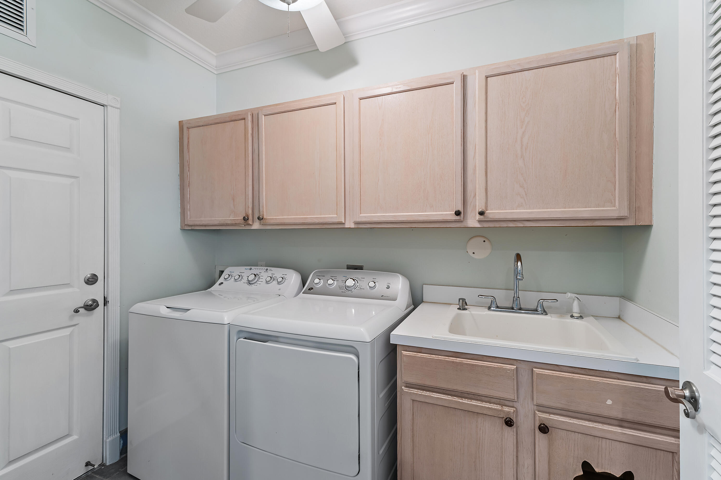 112 Hidden Hollow Drive