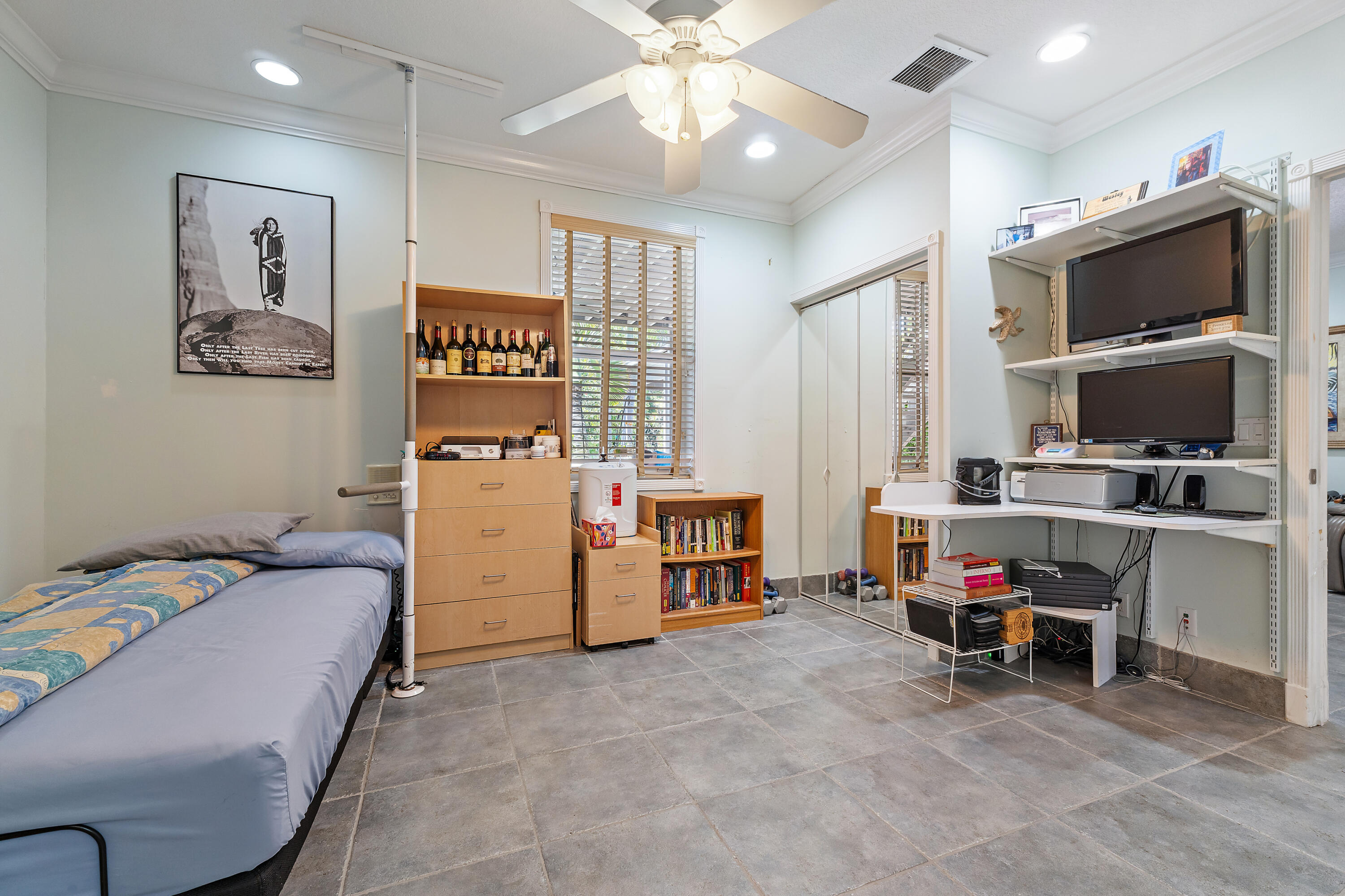 112 Hidden Hollow Drive