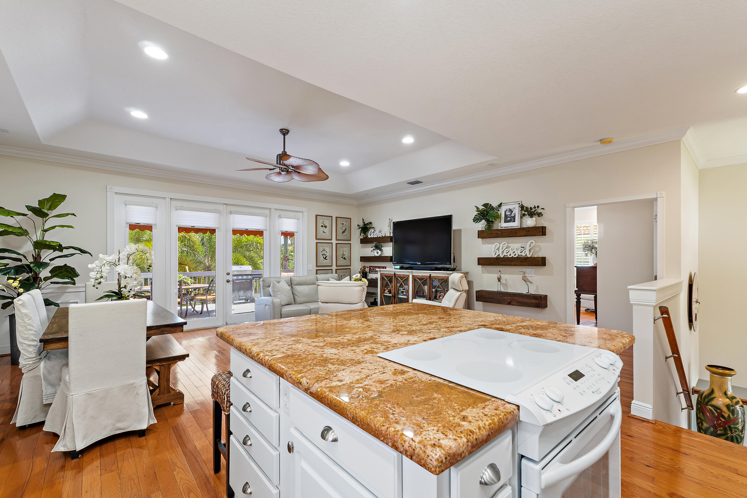 112 Hidden Hollow Drive